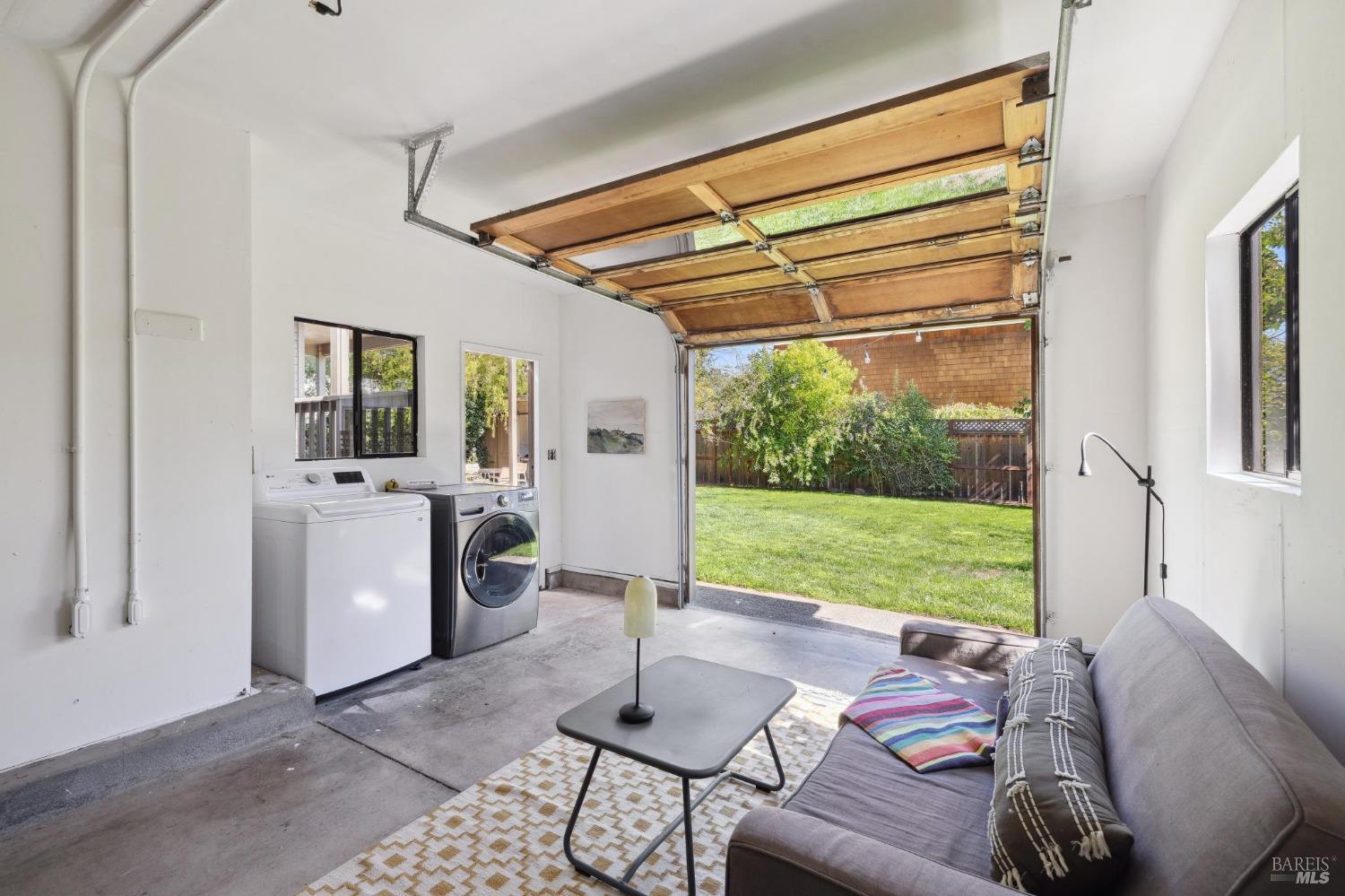 15 Lilac Ave
