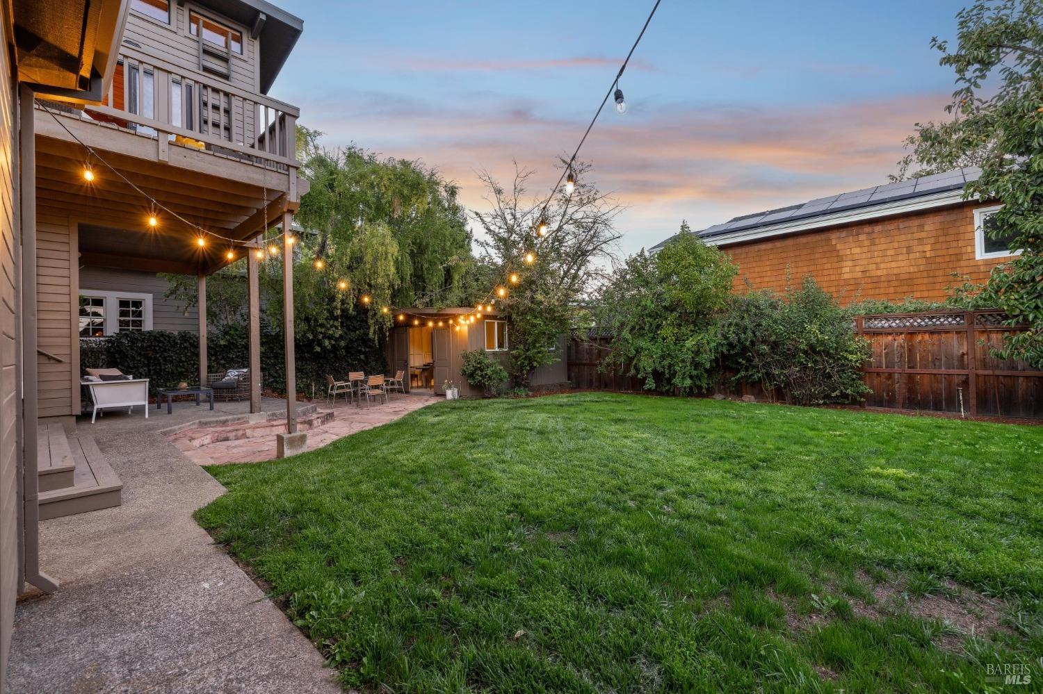 15 Lilac Ave