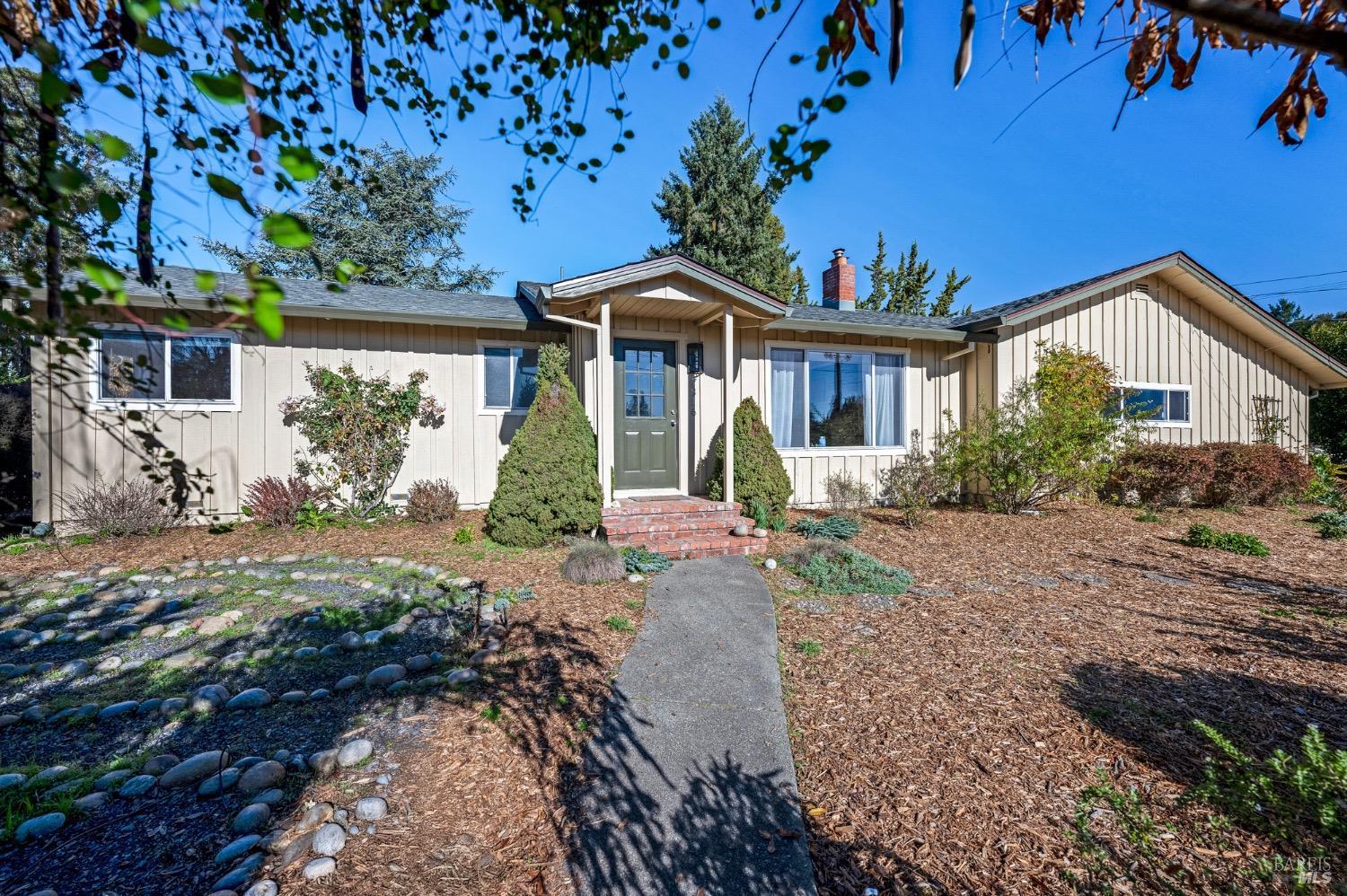 7816 Apple Blossom Ln