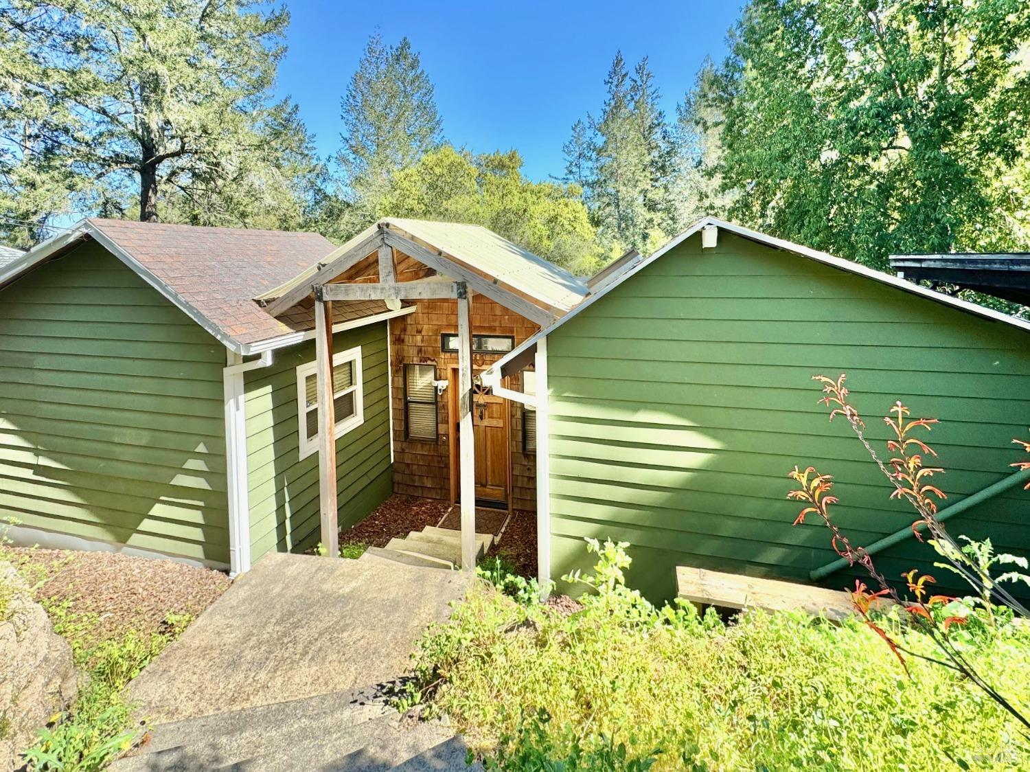 240 Farrell Dr