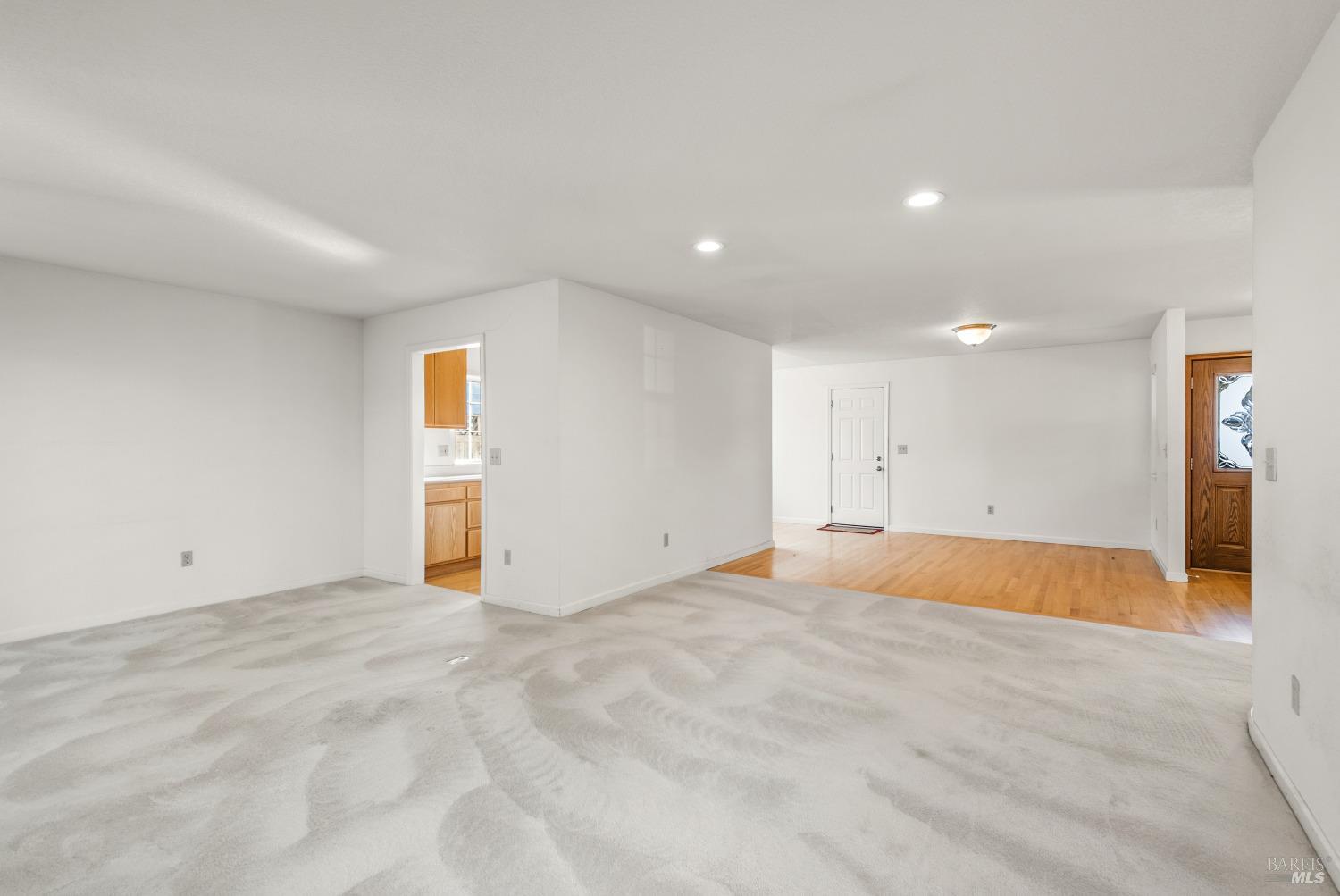 1322 Shady Oak Pl