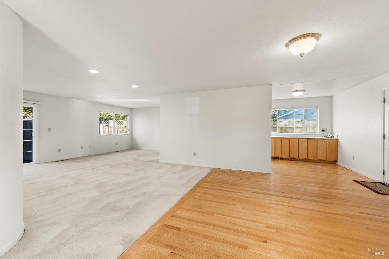 1322 Shady Oak Pl