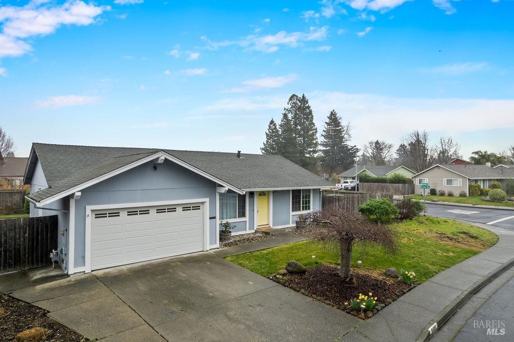 8496 Lancaster Dr