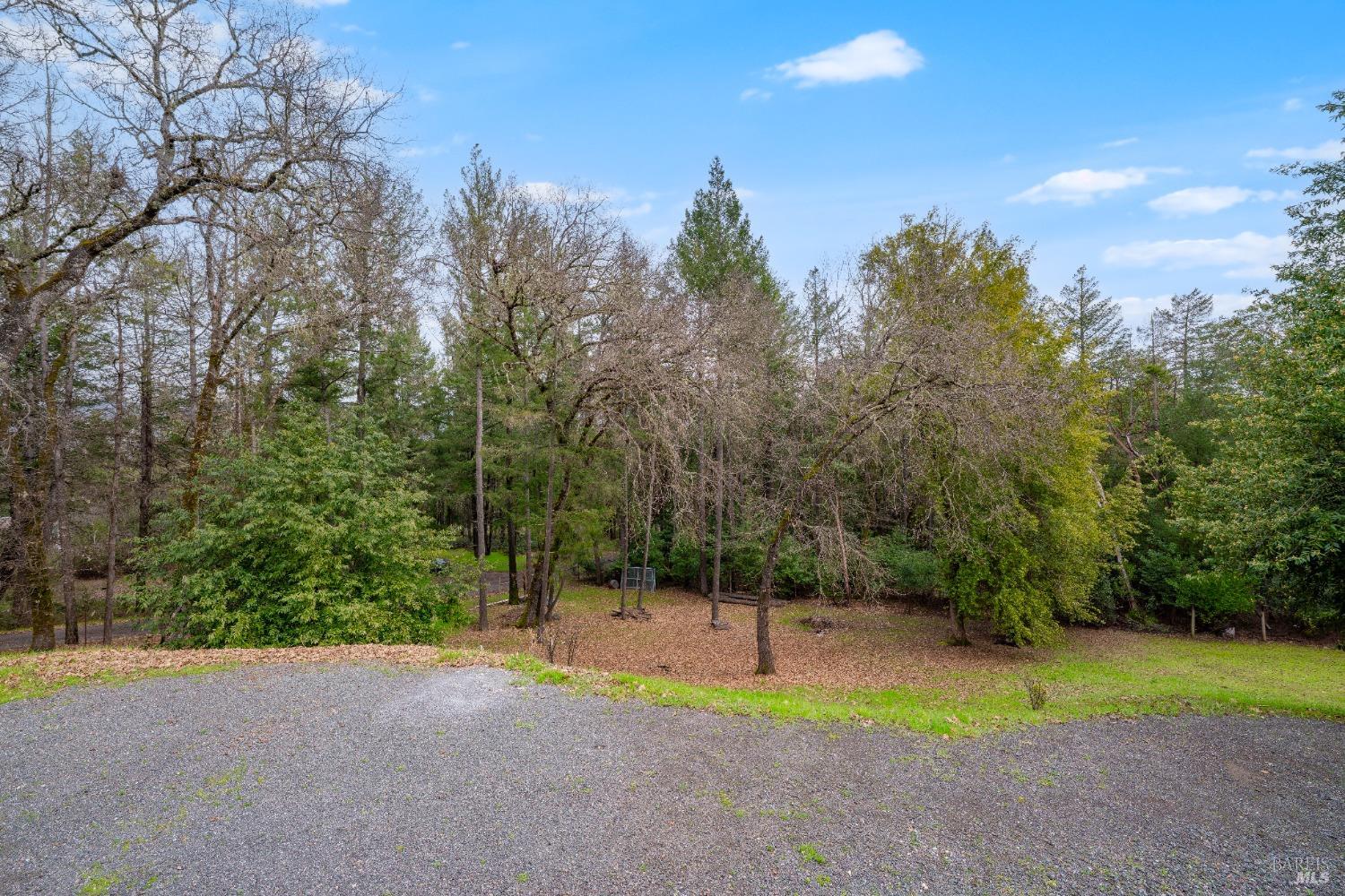 8481 Pinecrest Dr