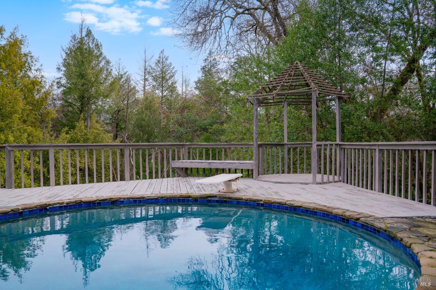 8481 Pinecrest Dr