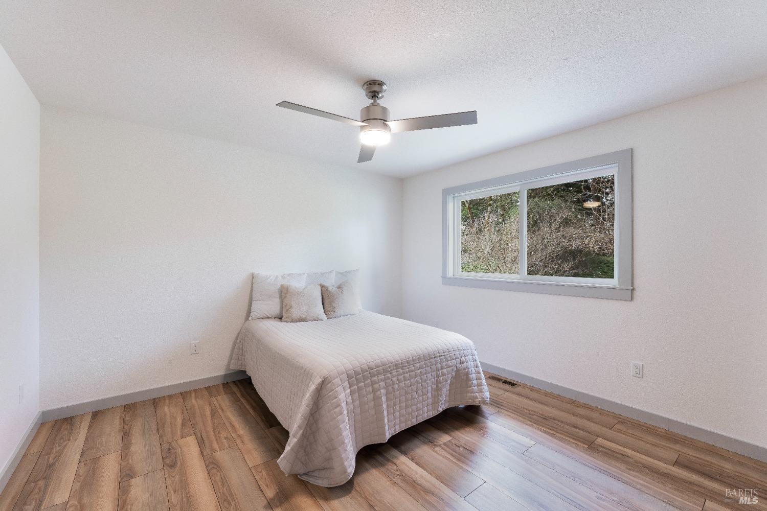 8481 Pinecrest Dr
