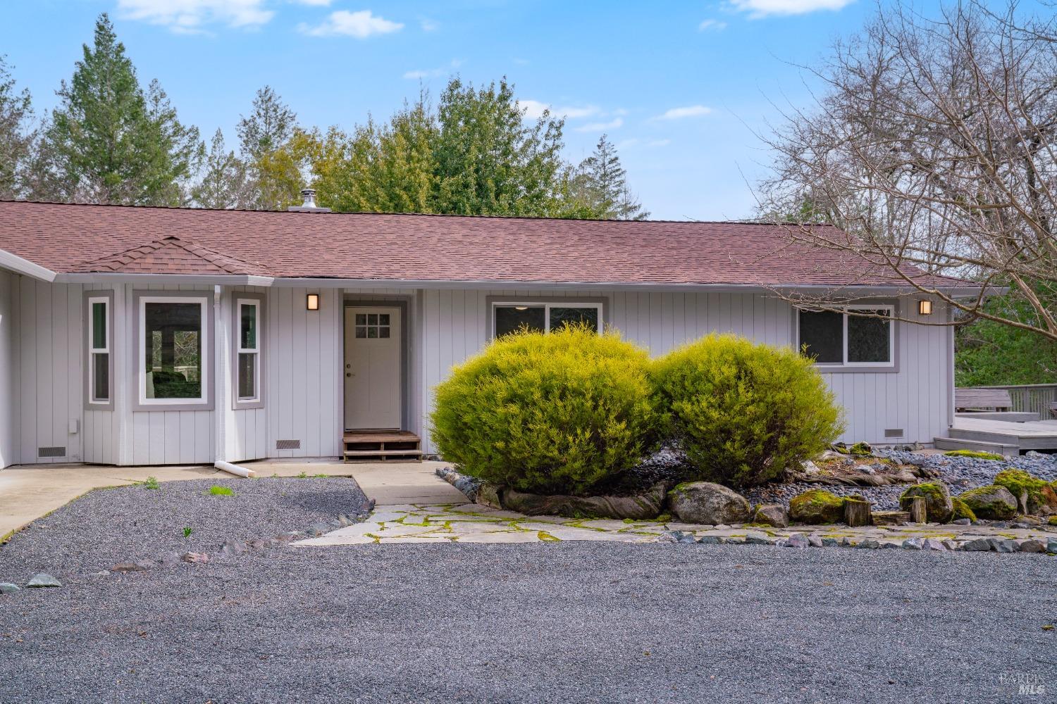 8481 Pinecrest Dr