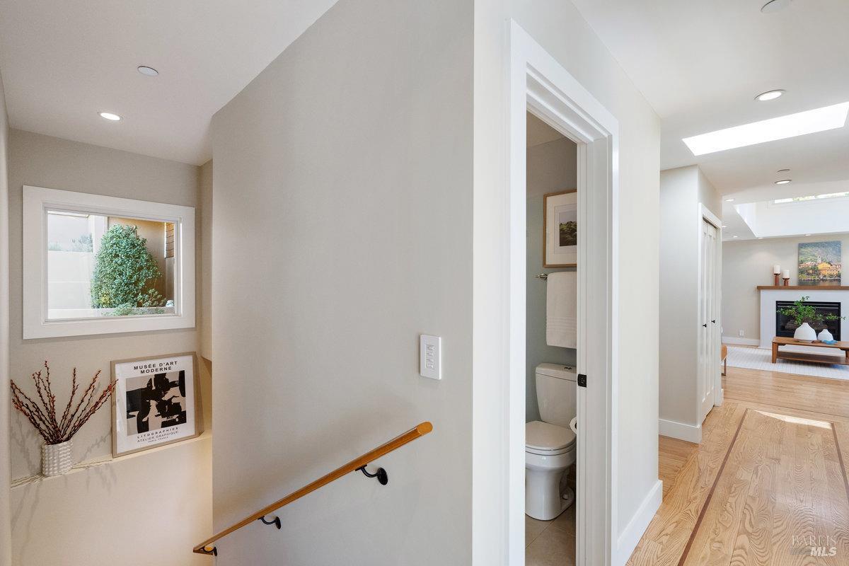460 Los Cerros Dr