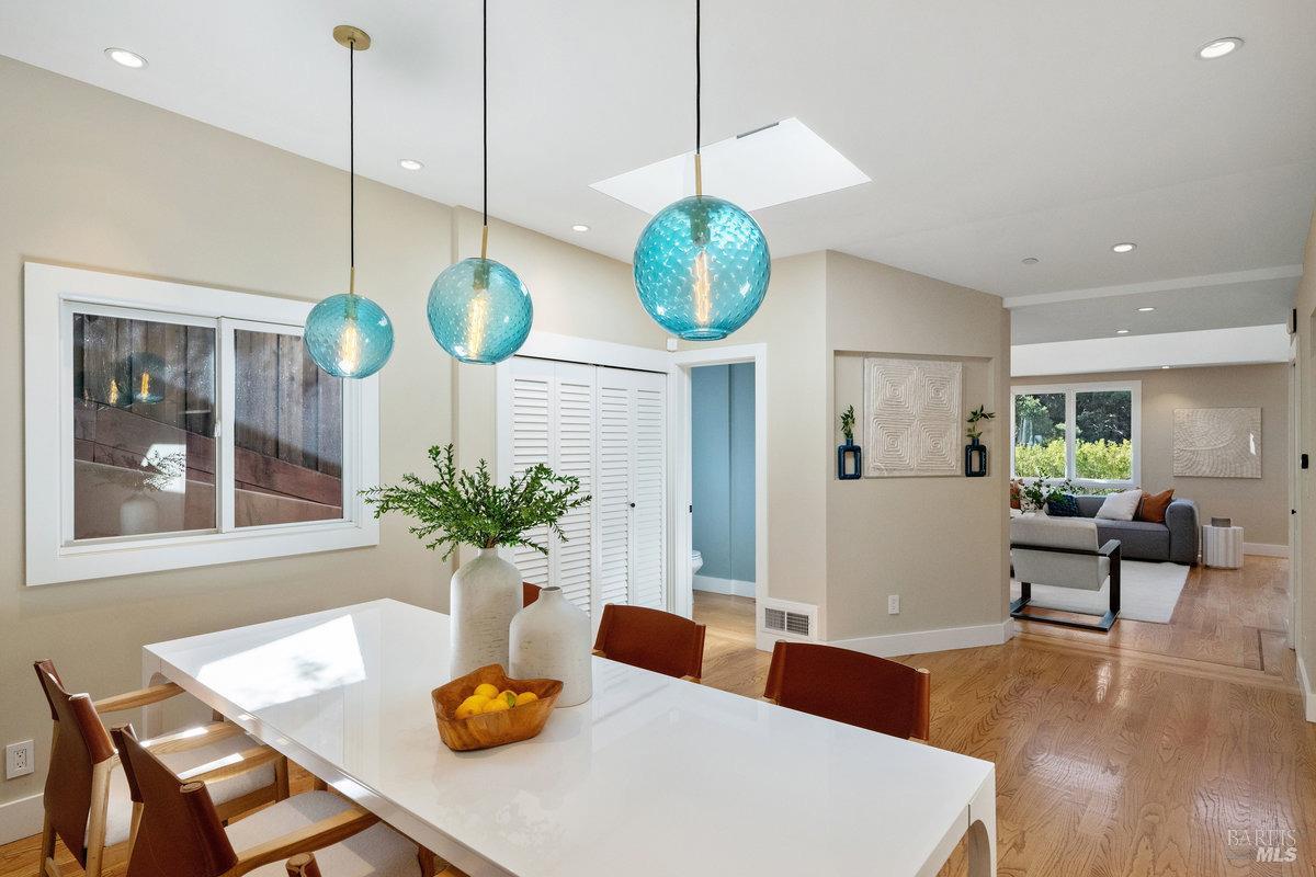 460 Los Cerros Dr
