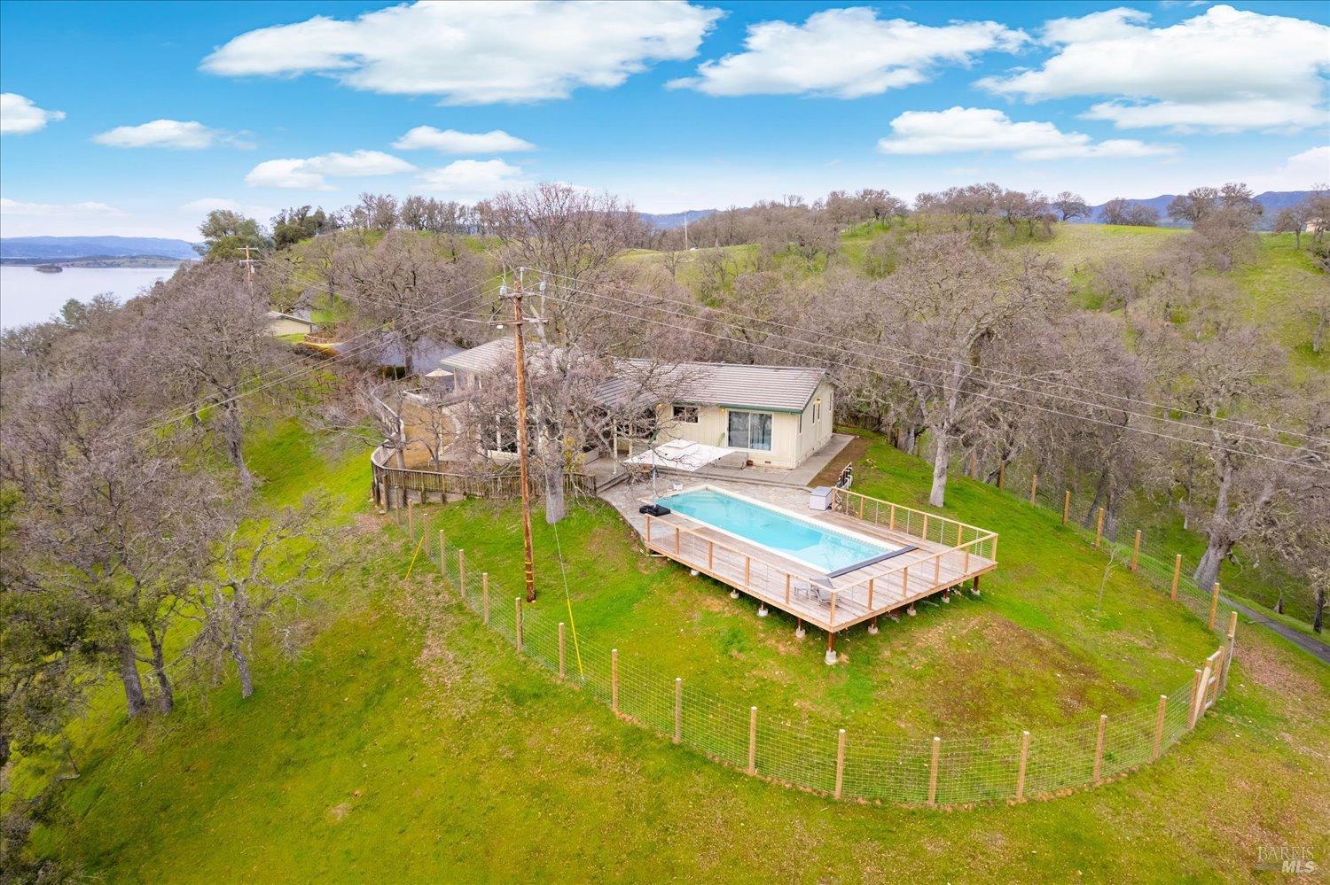 1011 Steele Canyon Rd