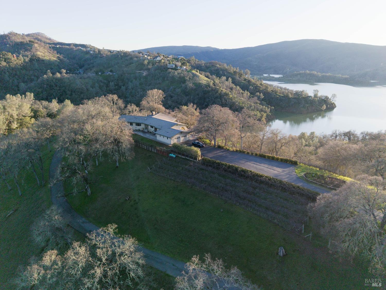 1011 Steele Canyon Rd