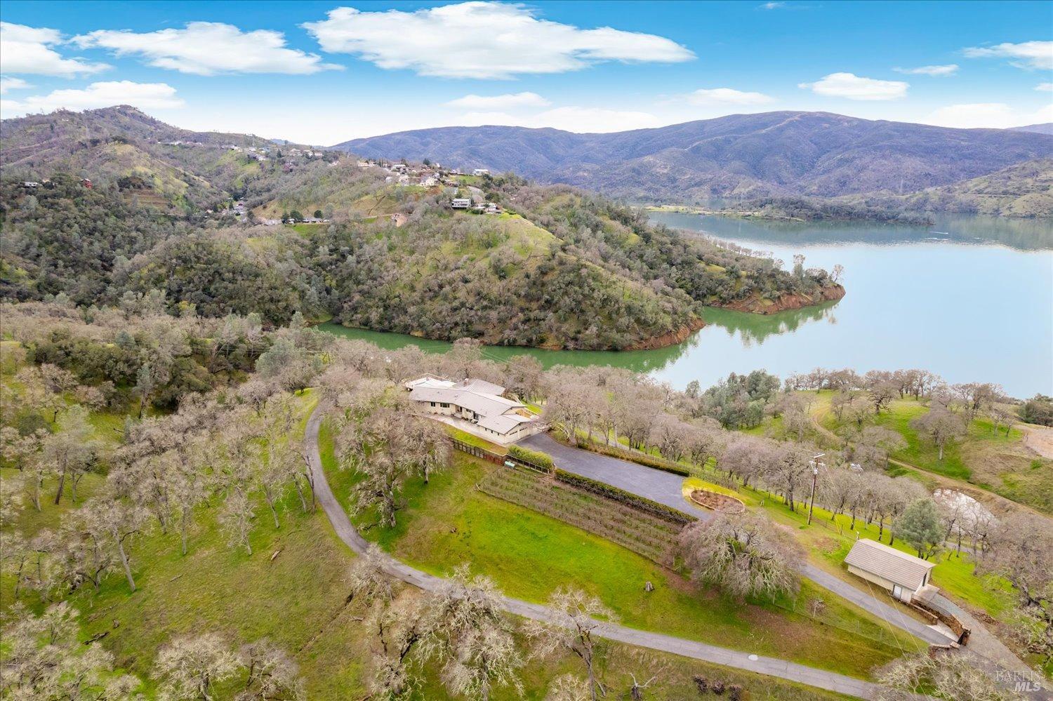 1011 Steele Canyon Rd