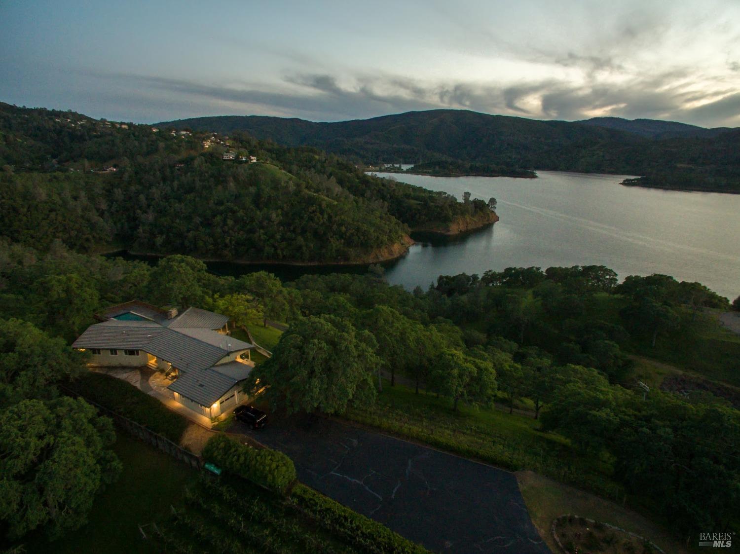 1011 Steele Canyon Rd