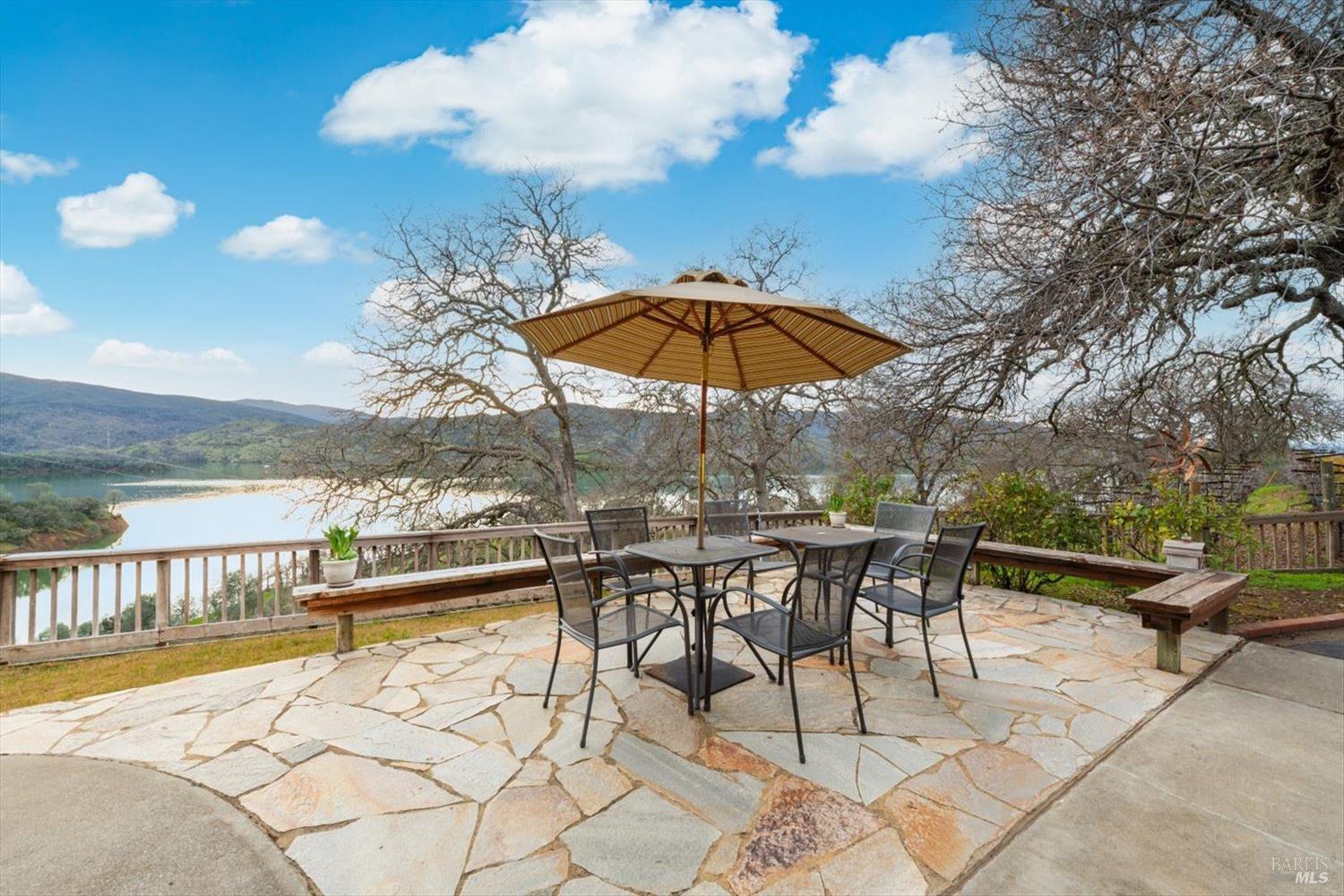 1011 Steele Canyon Rd