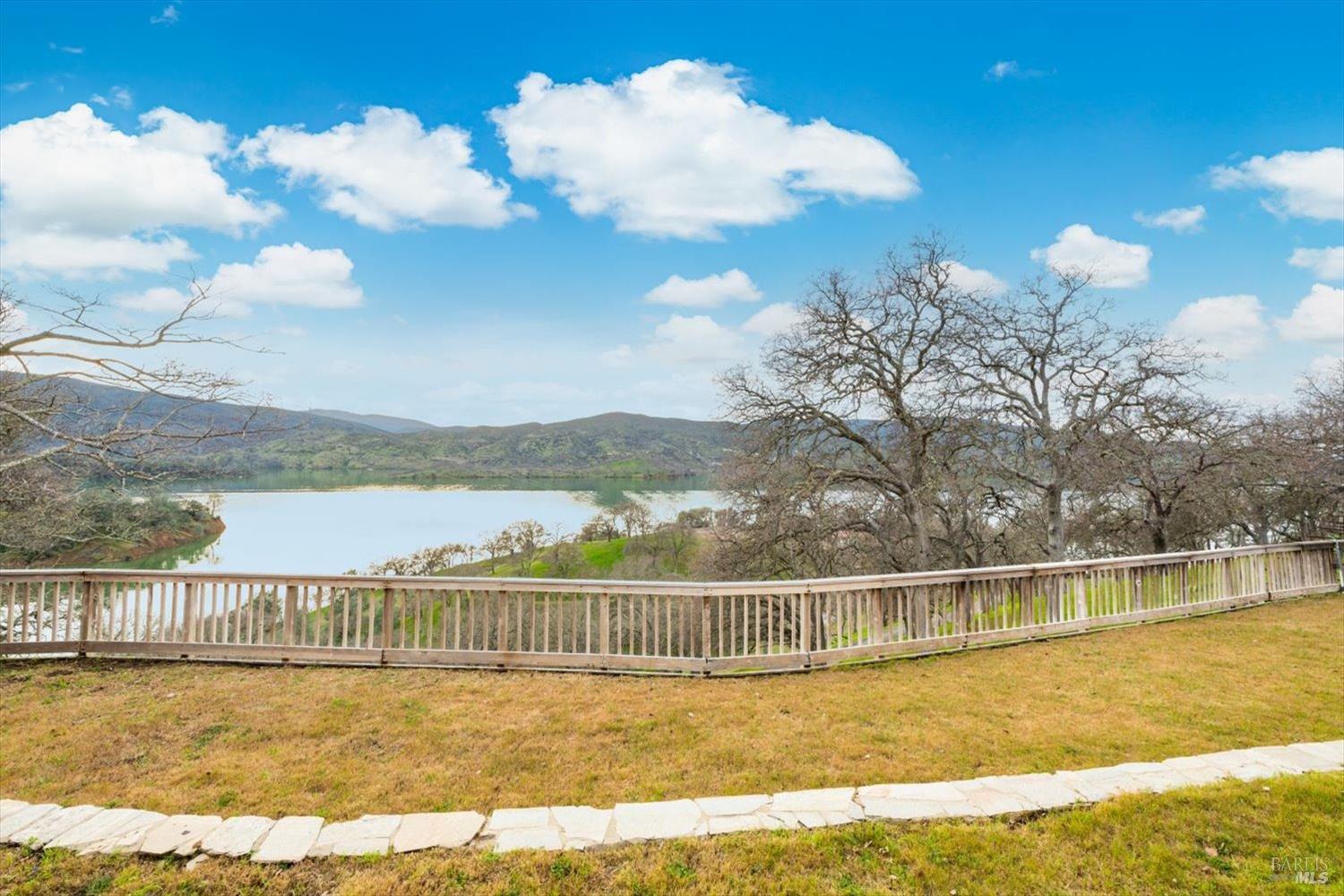 1011 Steele Canyon Rd