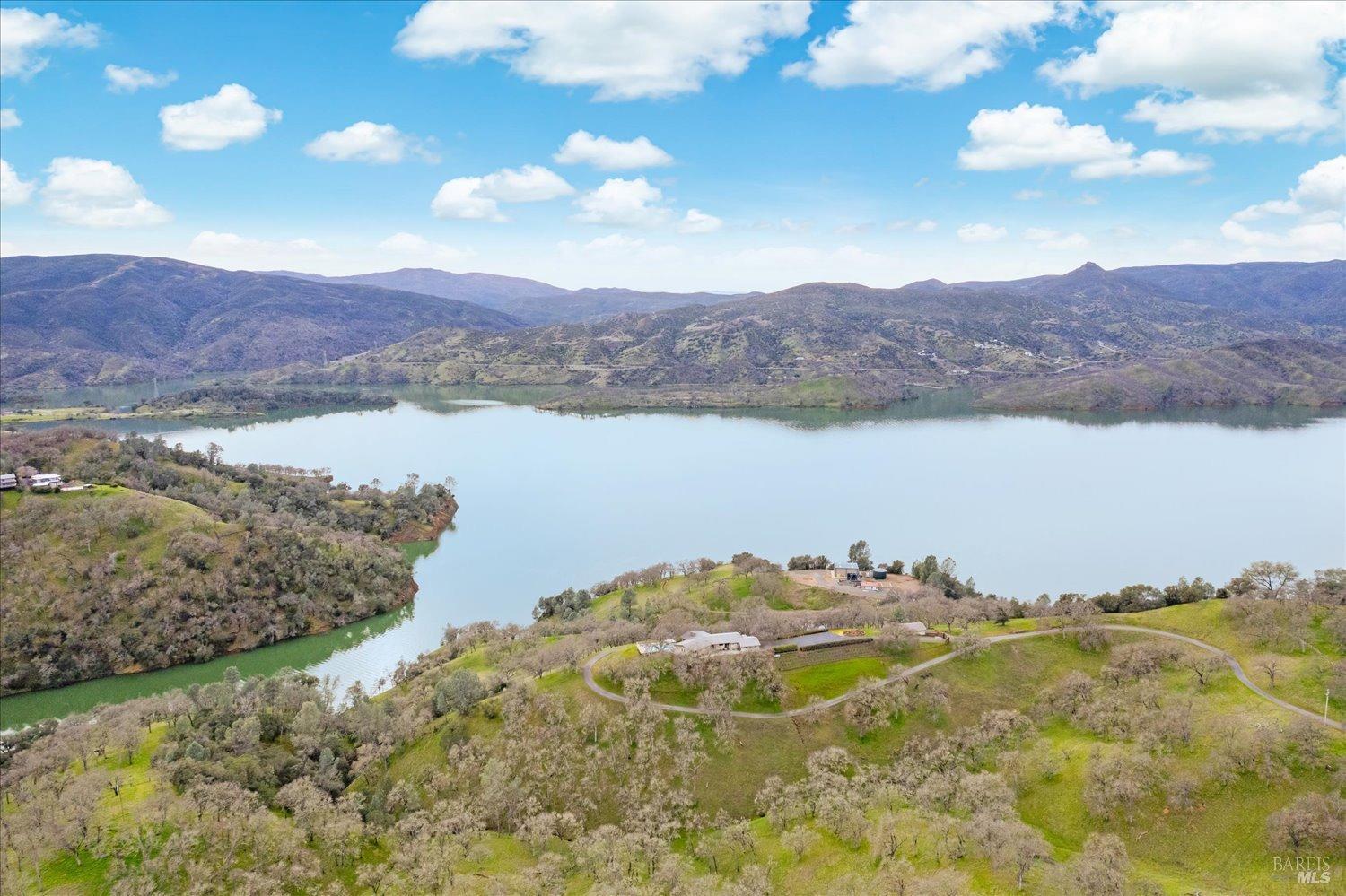 1011 Steele Canyon Rd