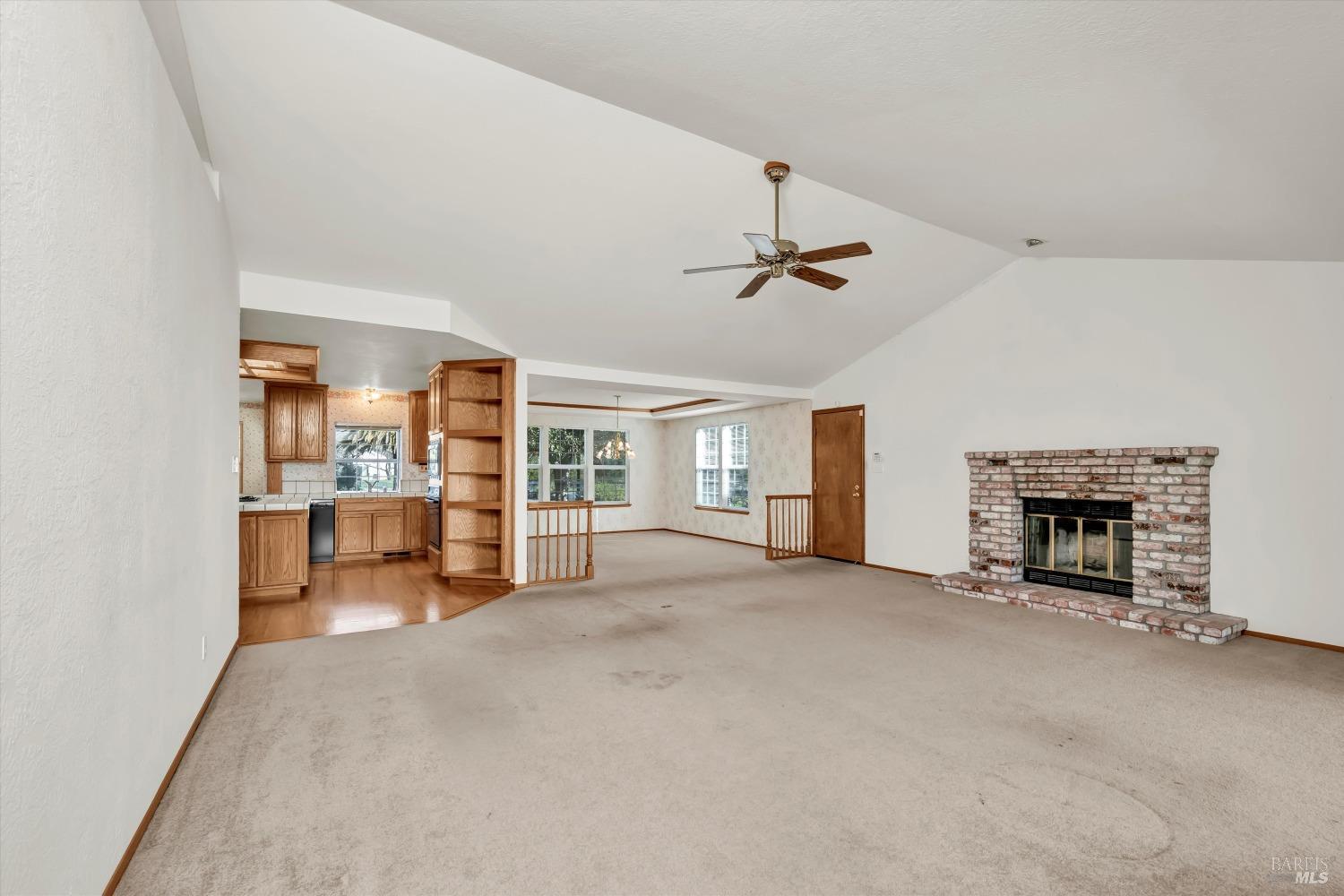 1633 Willowside Rd
