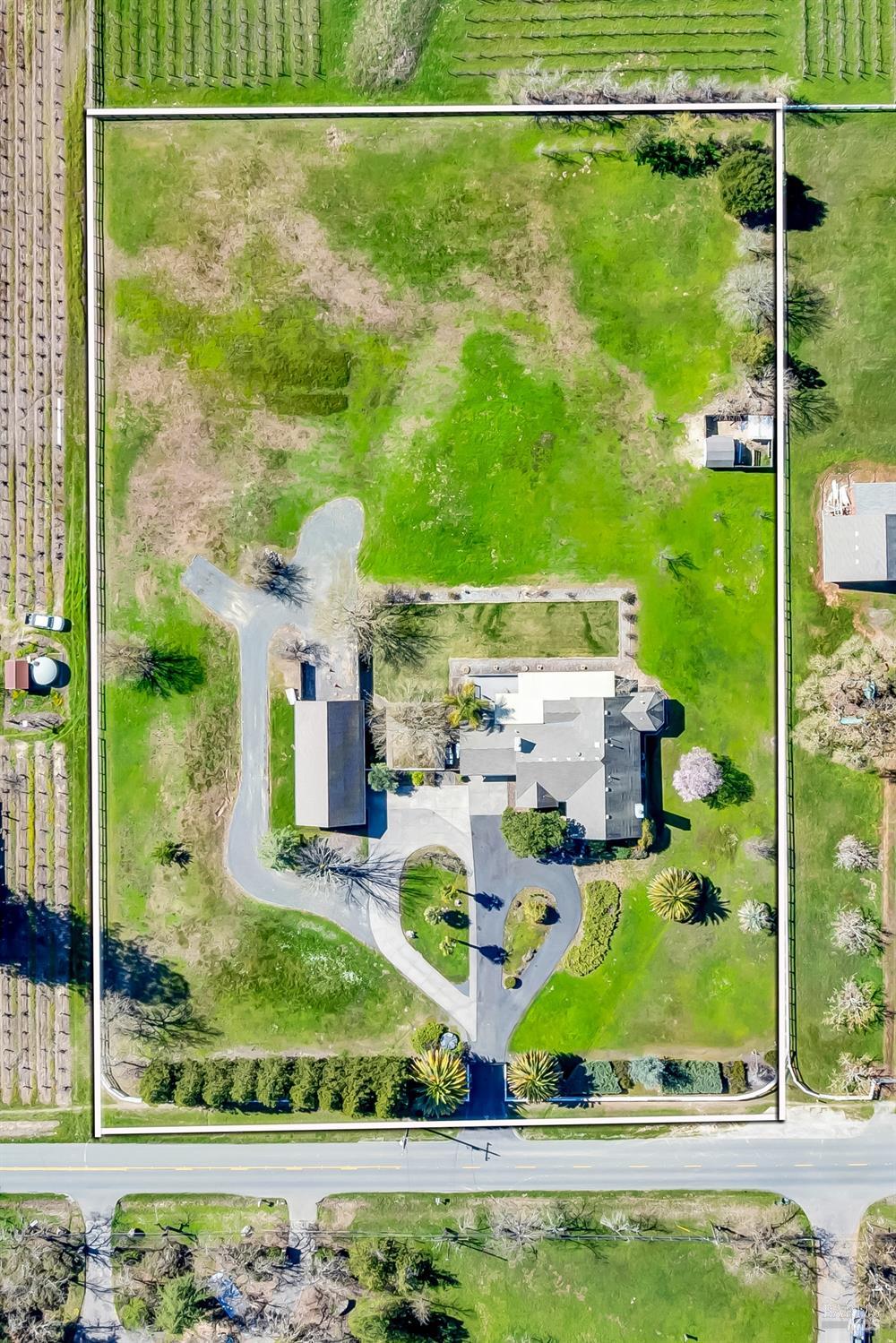 1633 Willowside Rd