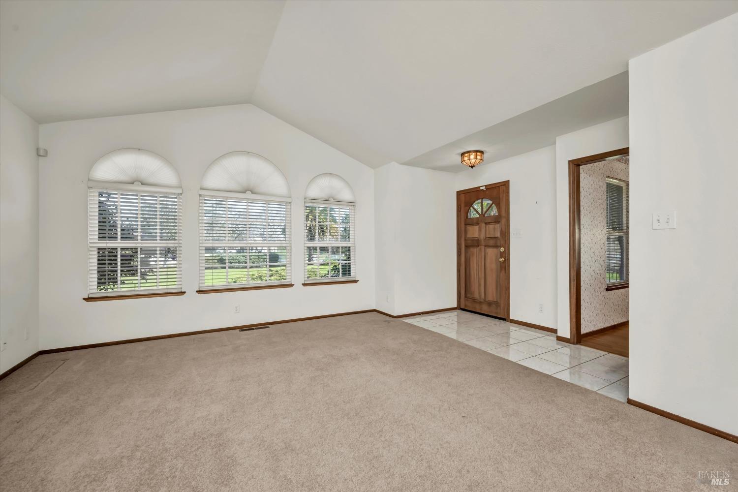 1633 Willowside Rd