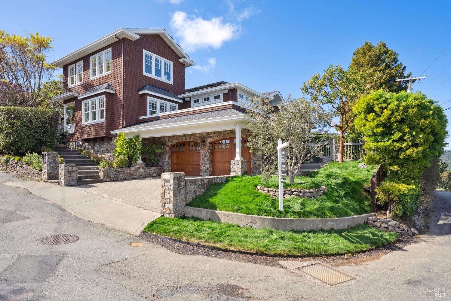 906 Vernal Ave