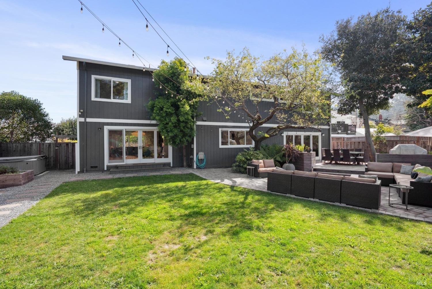 56 Surfwood Cir