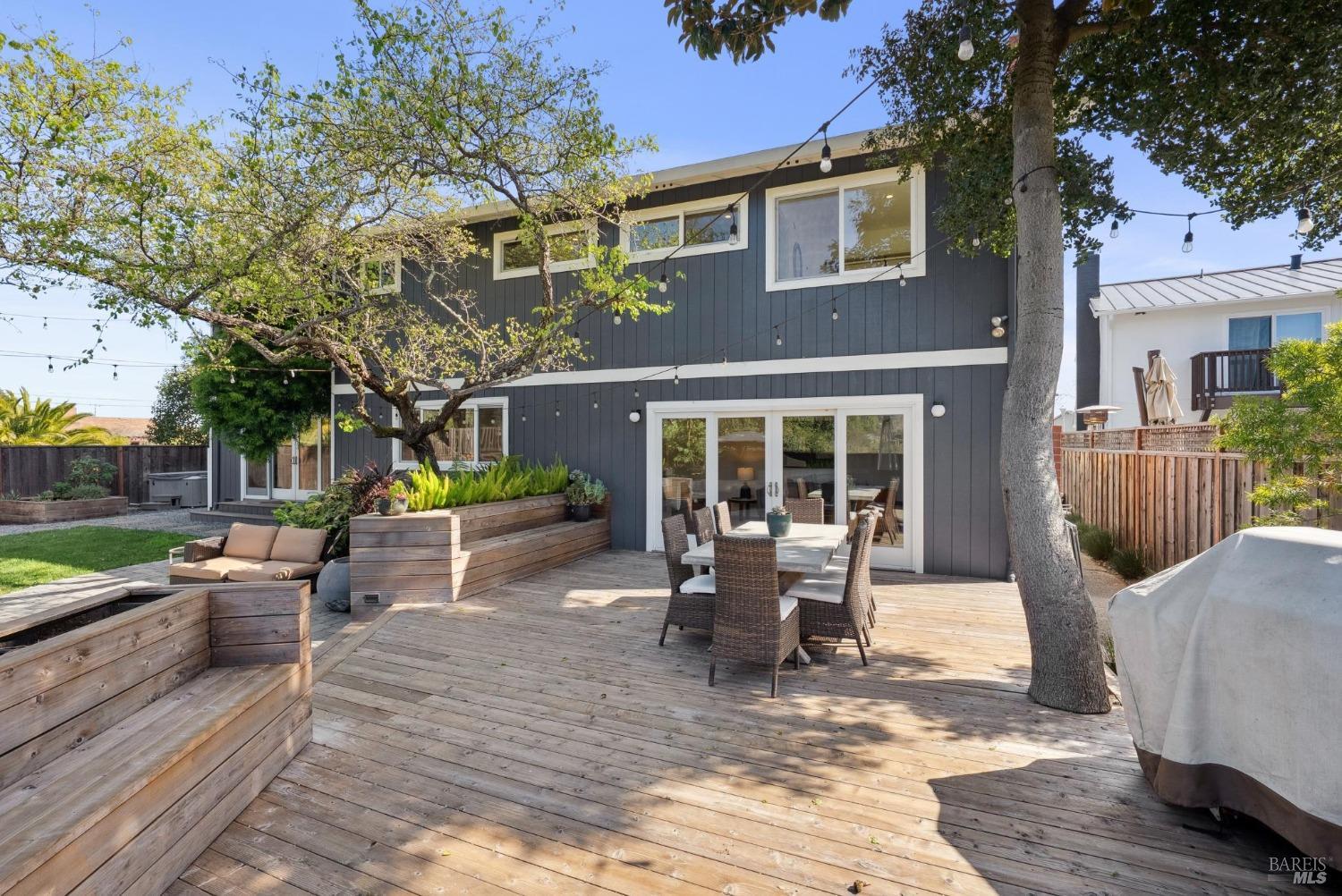 56 Surfwood Cir