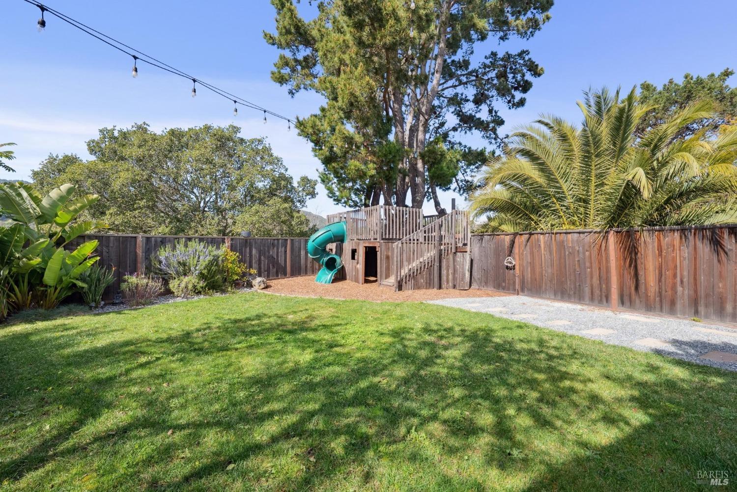 56 Surfwood Cir