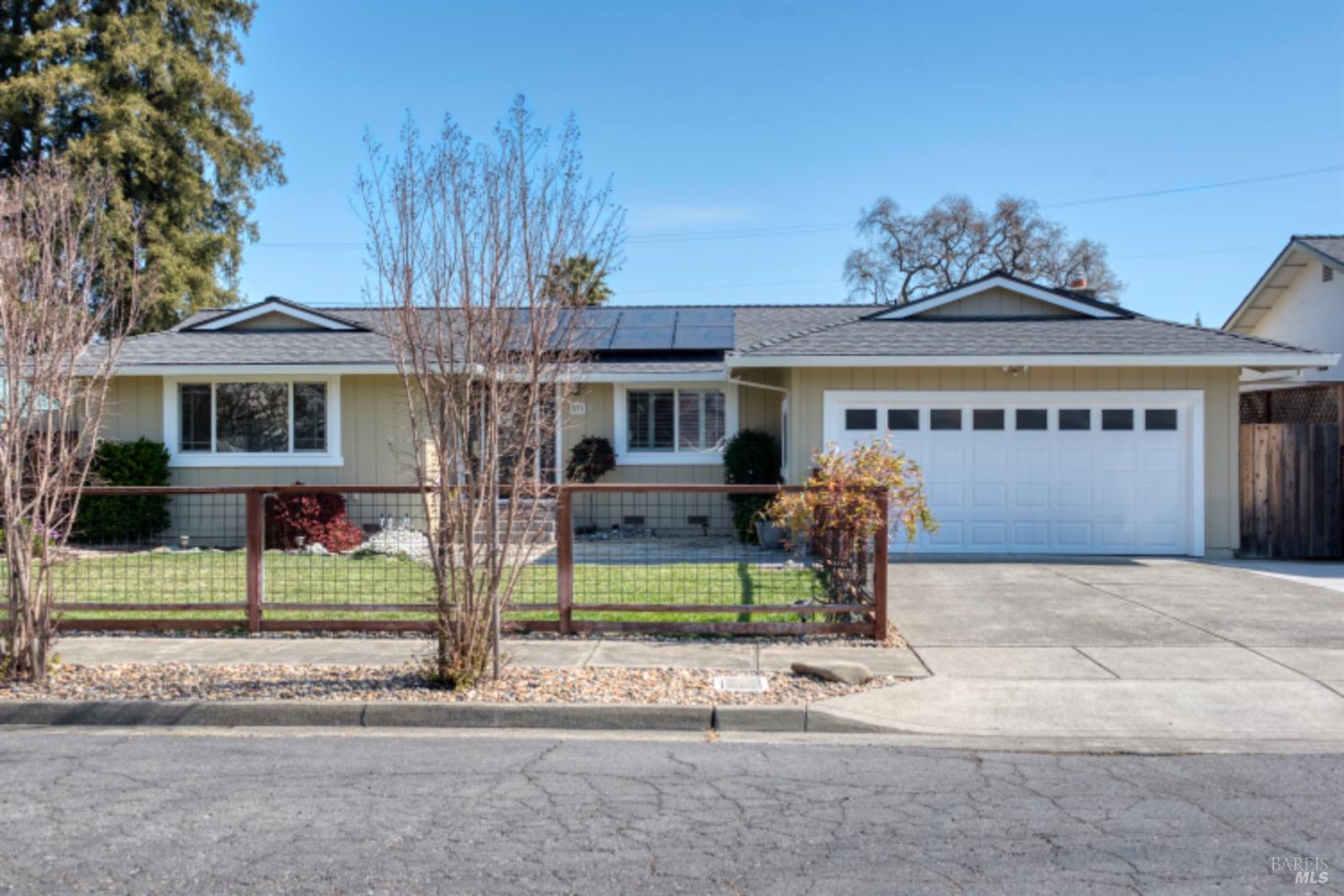 531 Donwood Ln