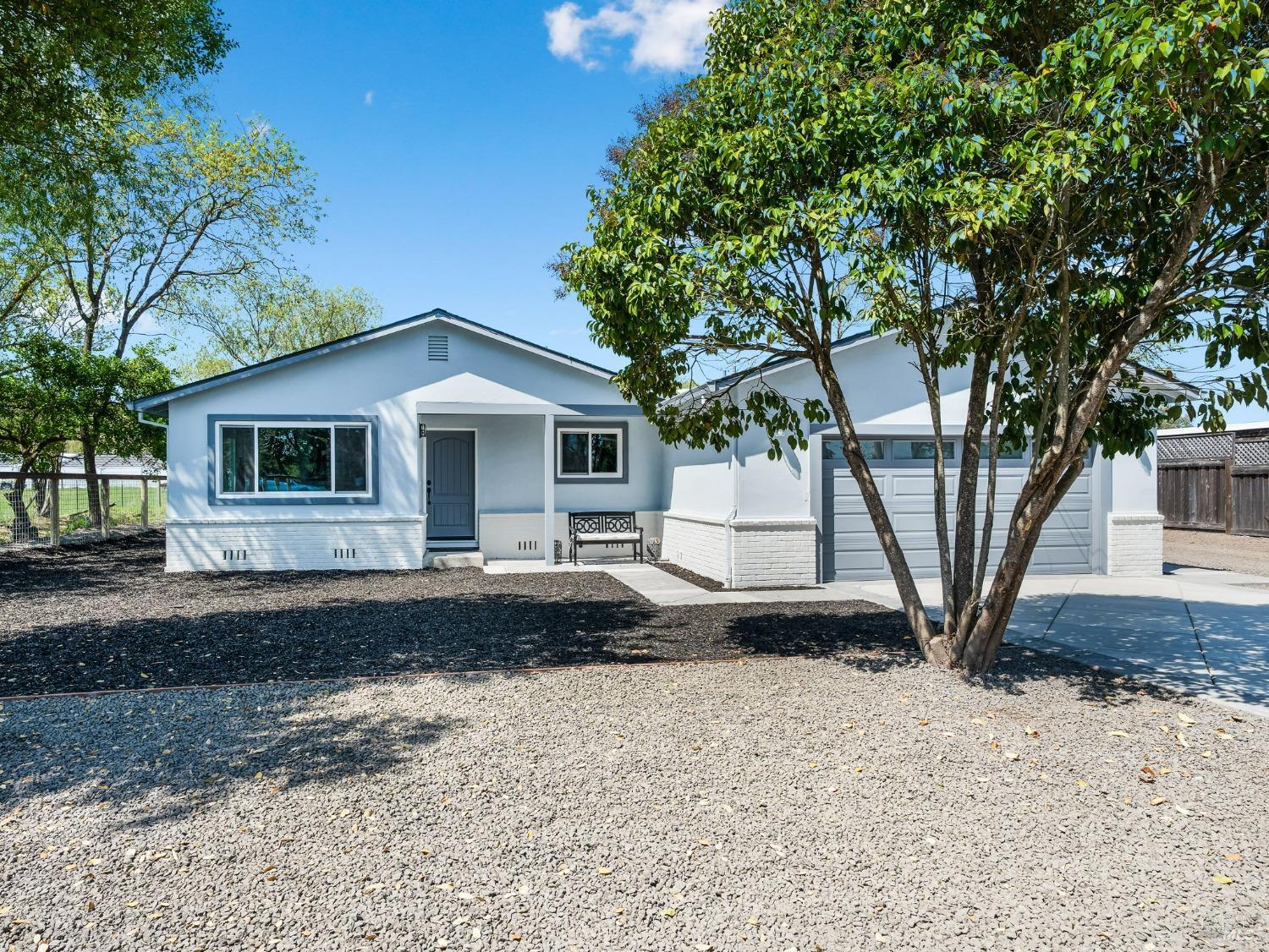 1218 Stony Glen Ln