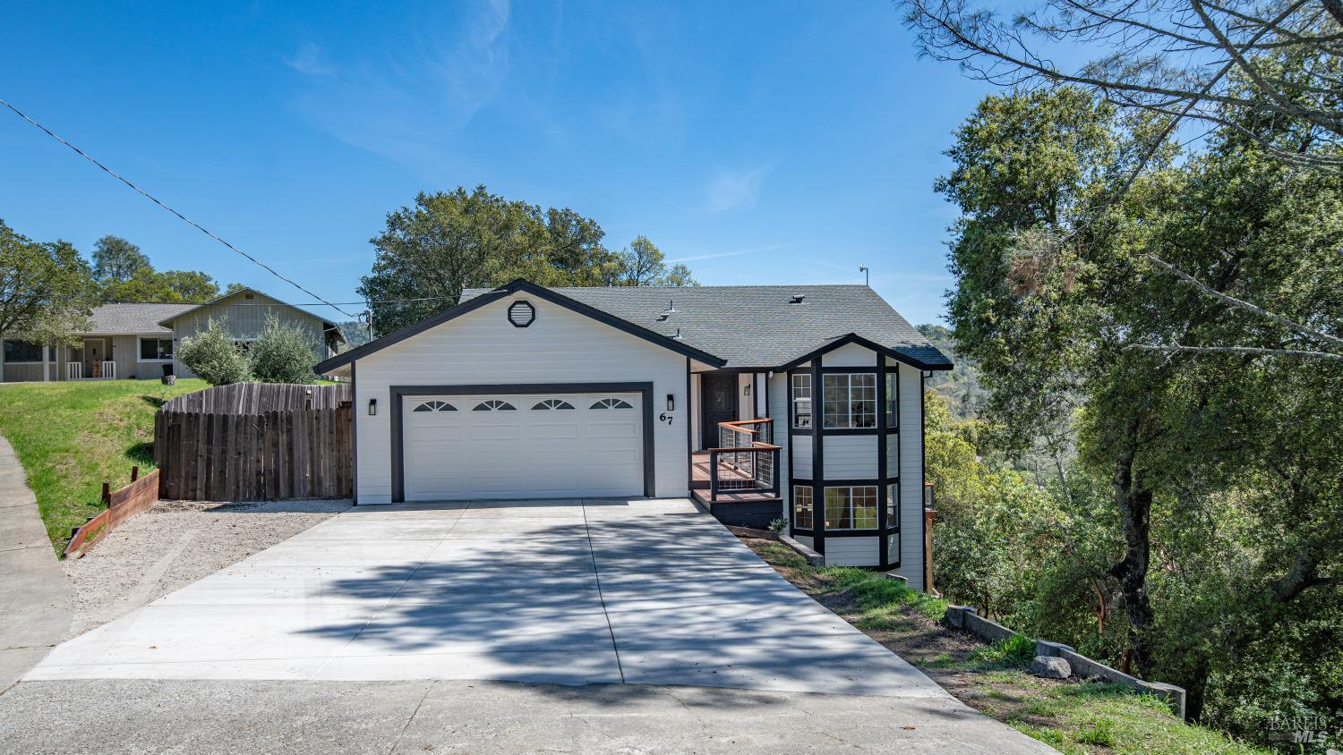 67 Zinnia Ln
