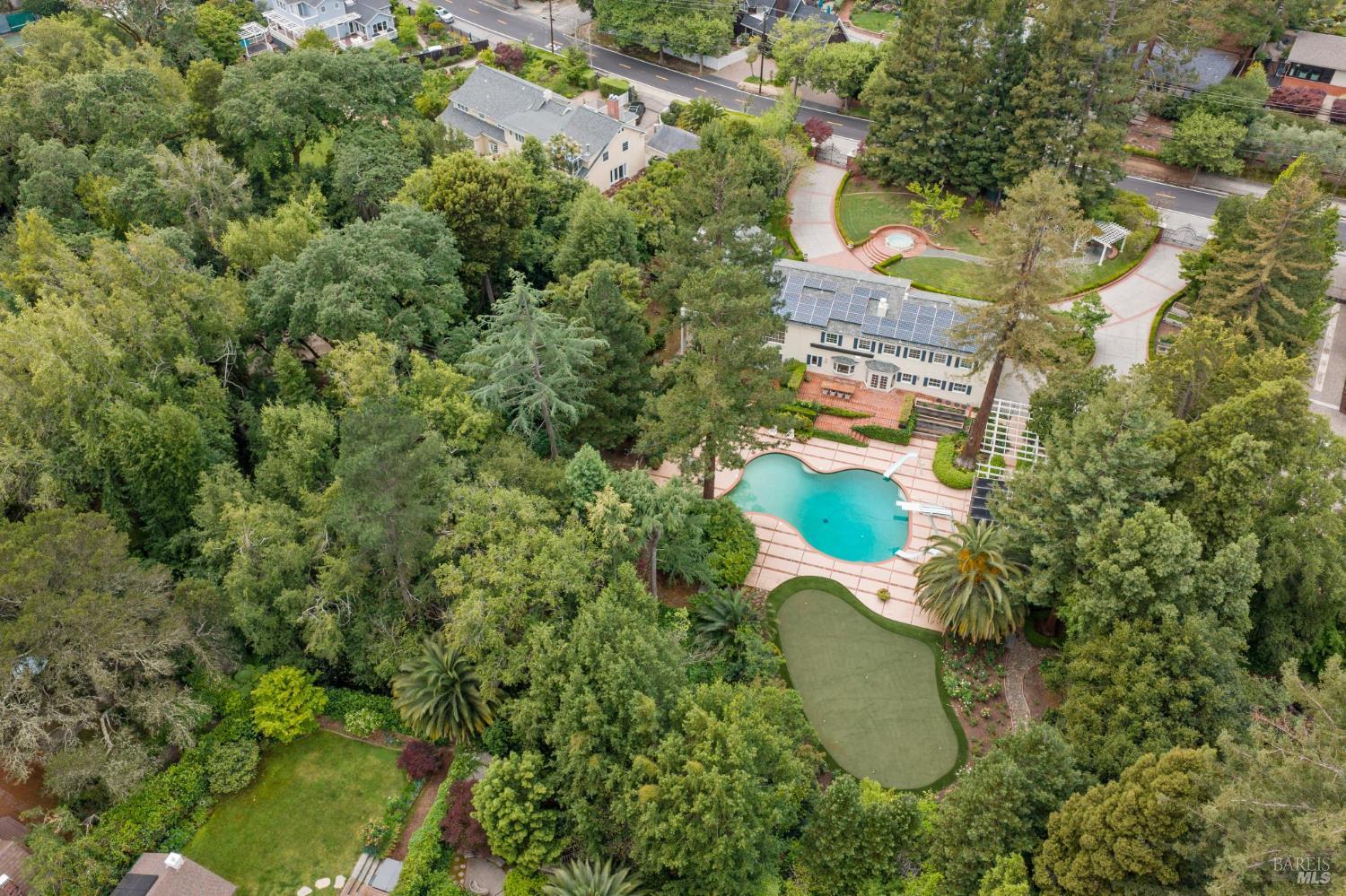 110 Mountain View Avenue