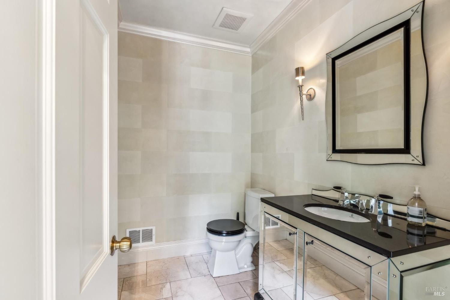 110 Mountain View Avenue