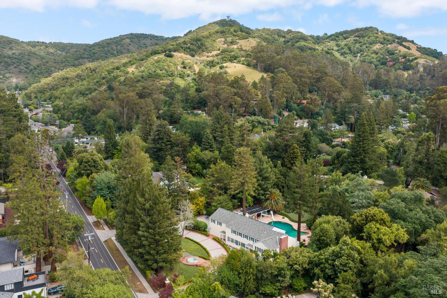 110 Mountain View Avenue