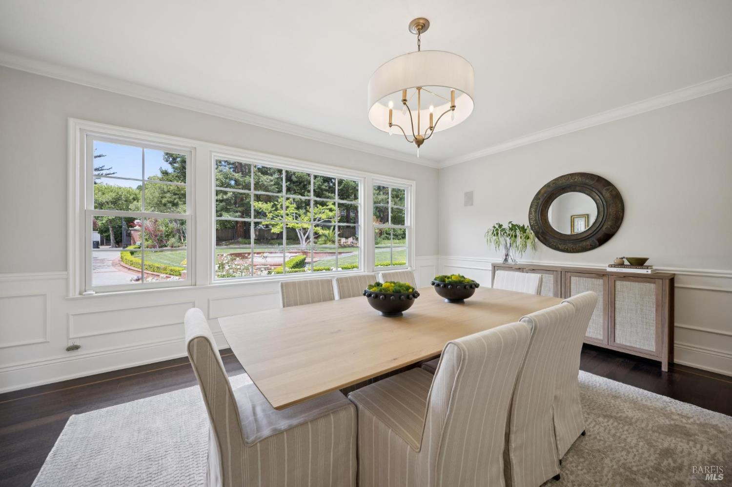 110 Mountain View Avenue