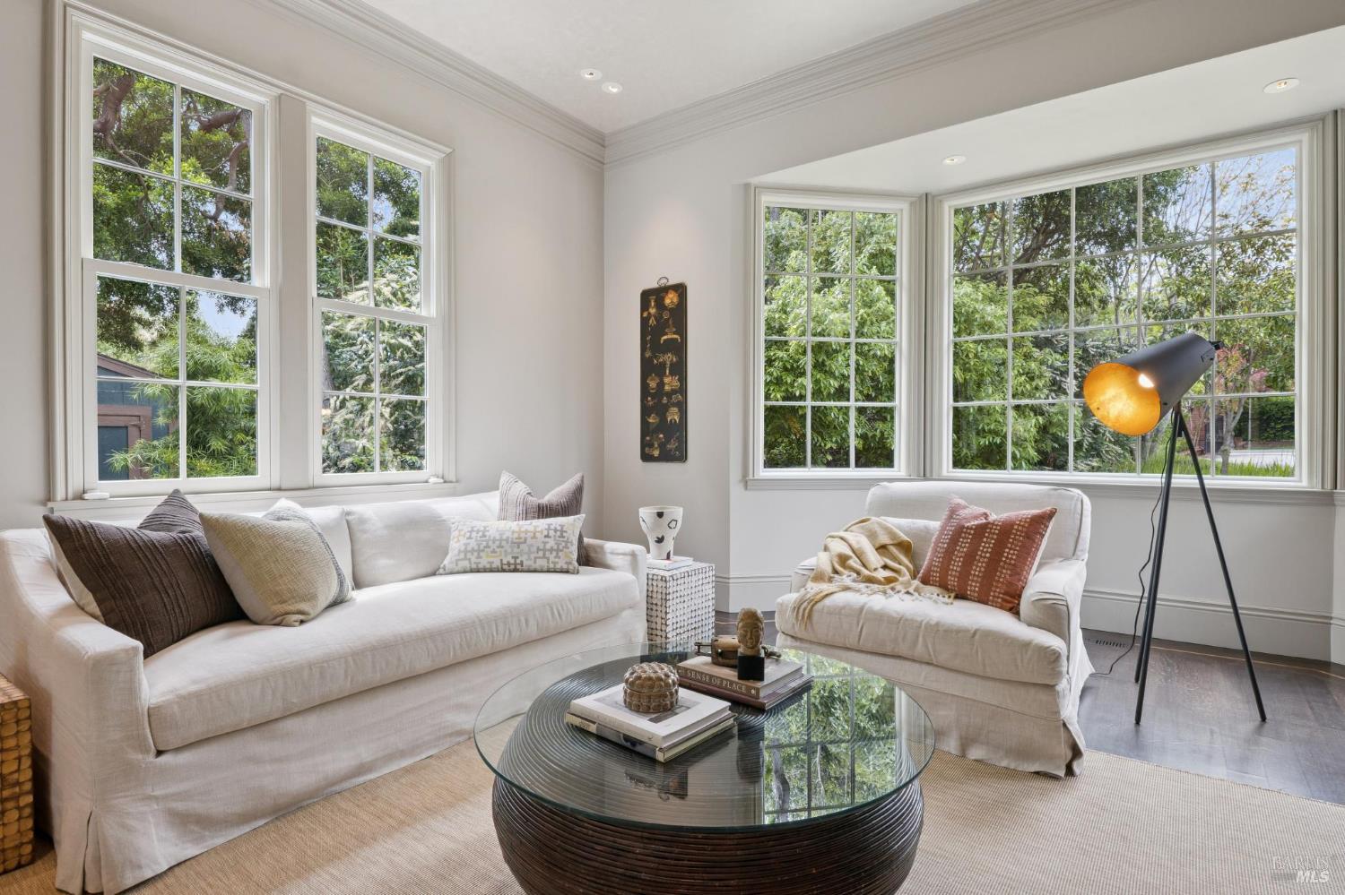 110 Mountain View Avenue