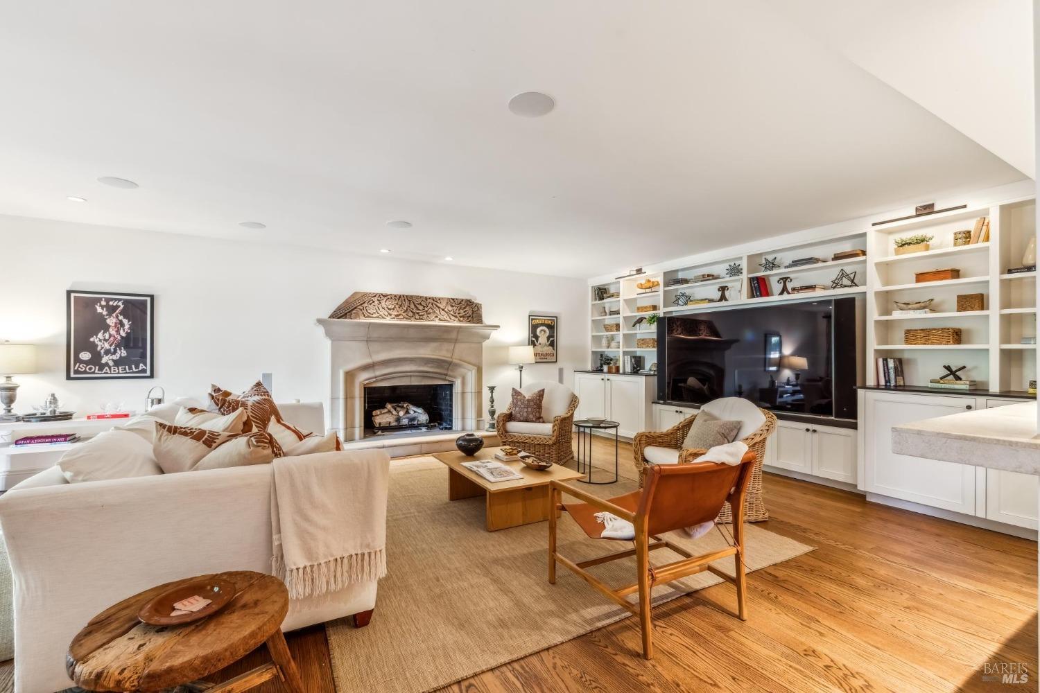 110 Mountain View Avenue