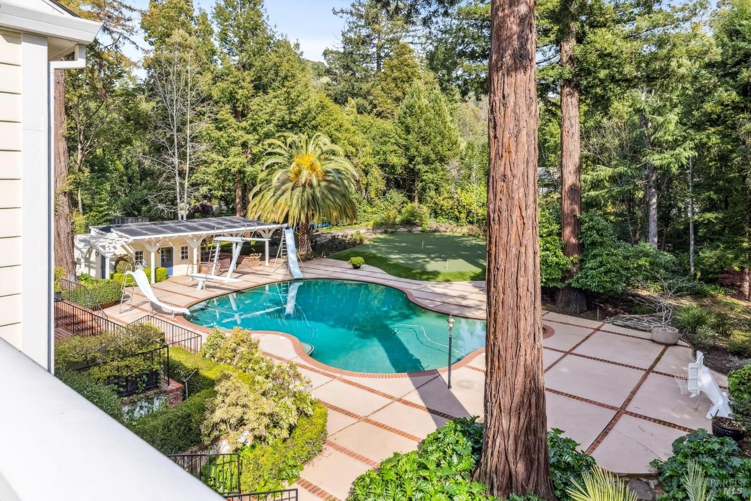 110 Mountain View Avenue