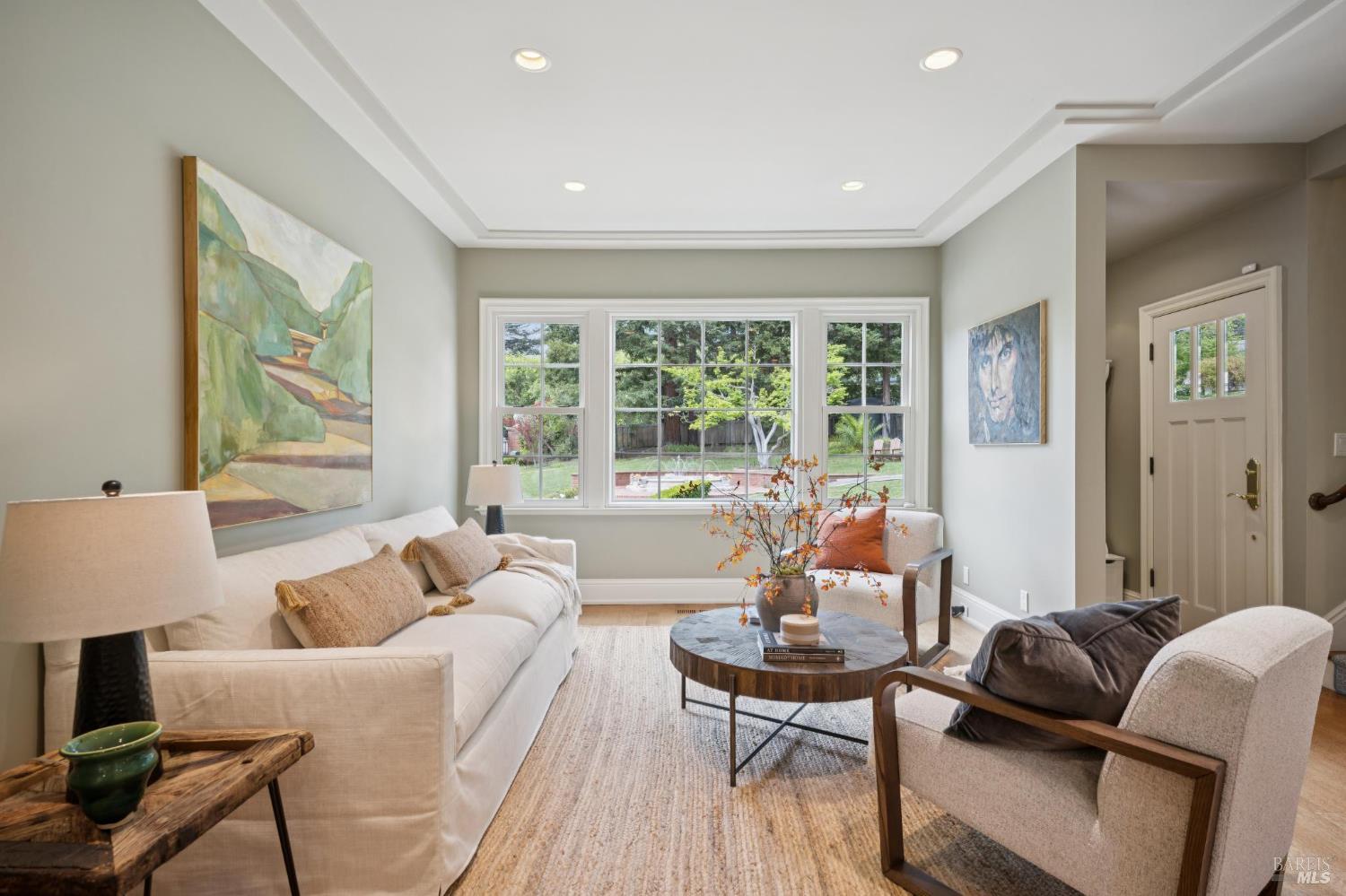 110 Mountain View Avenue