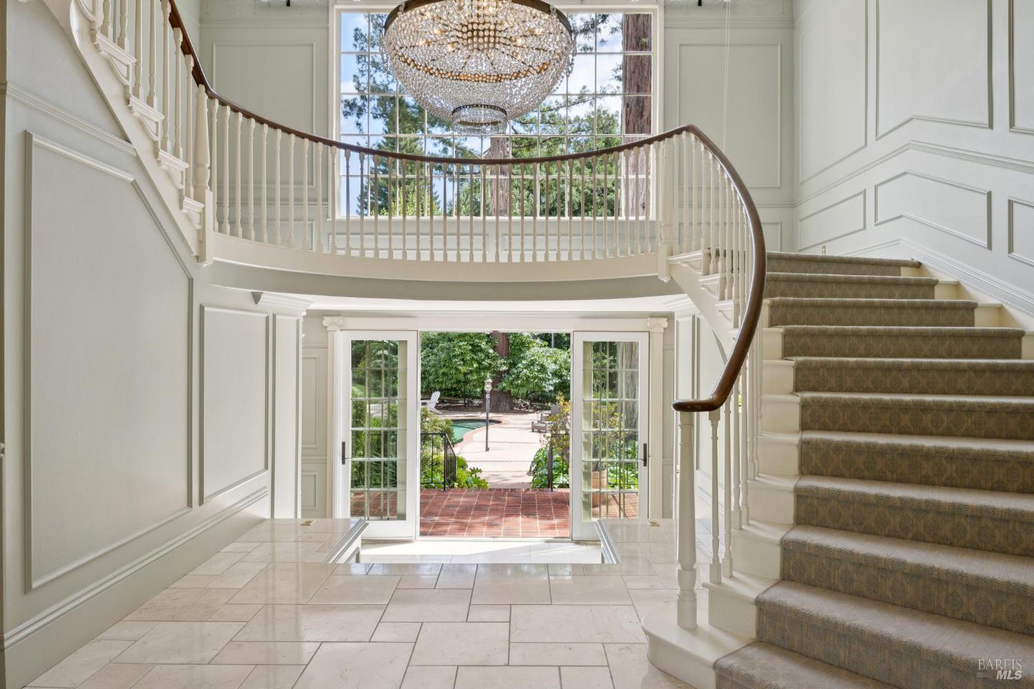 110 Mountain View Avenue