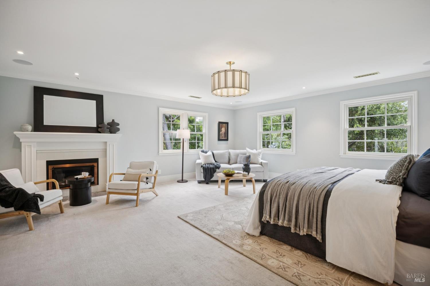 110 Mountain View Avenue