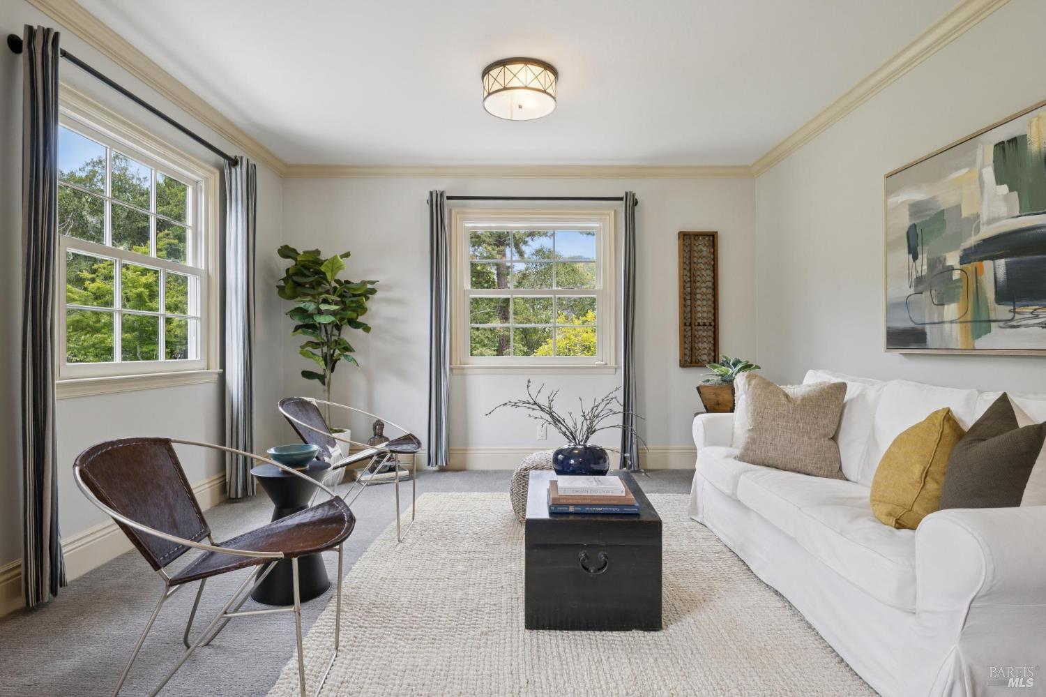 110 Mountain View Avenue