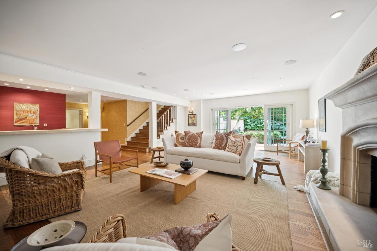 110 Mountain View Avenue