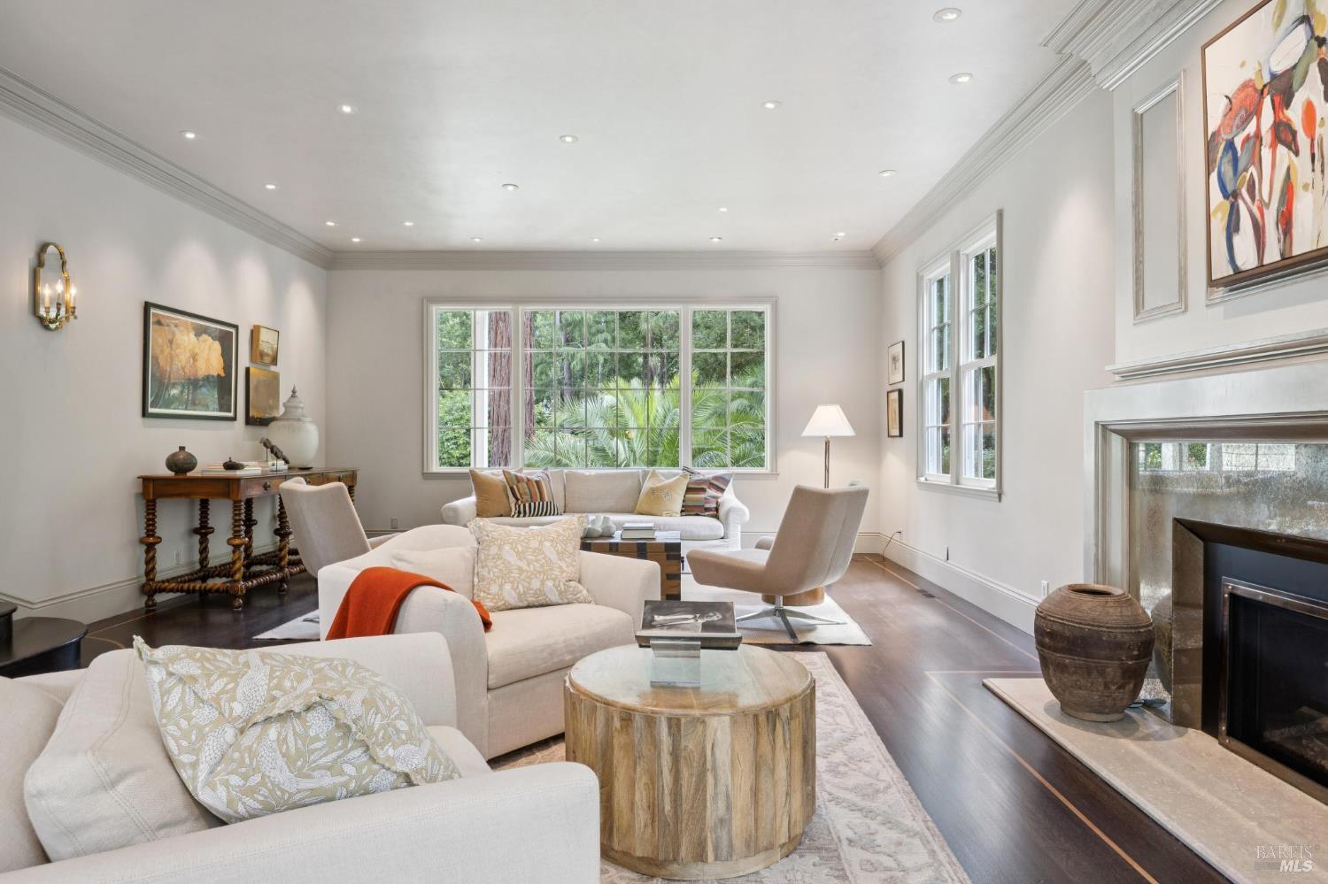 110 Mountain View Avenue