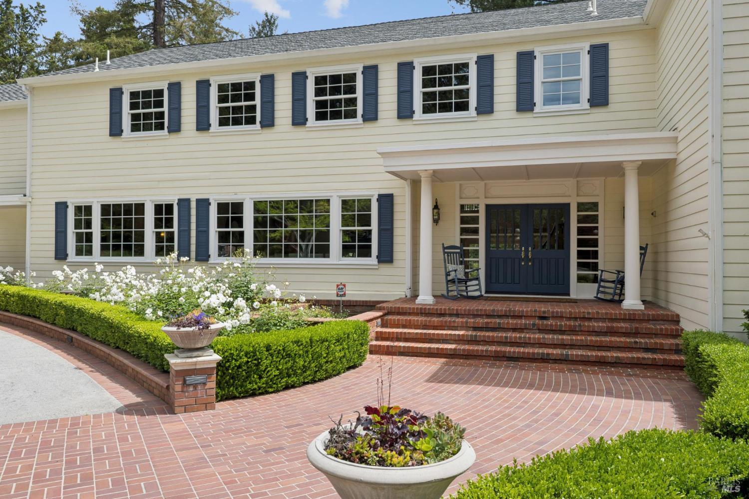 110 Mountain View Avenue