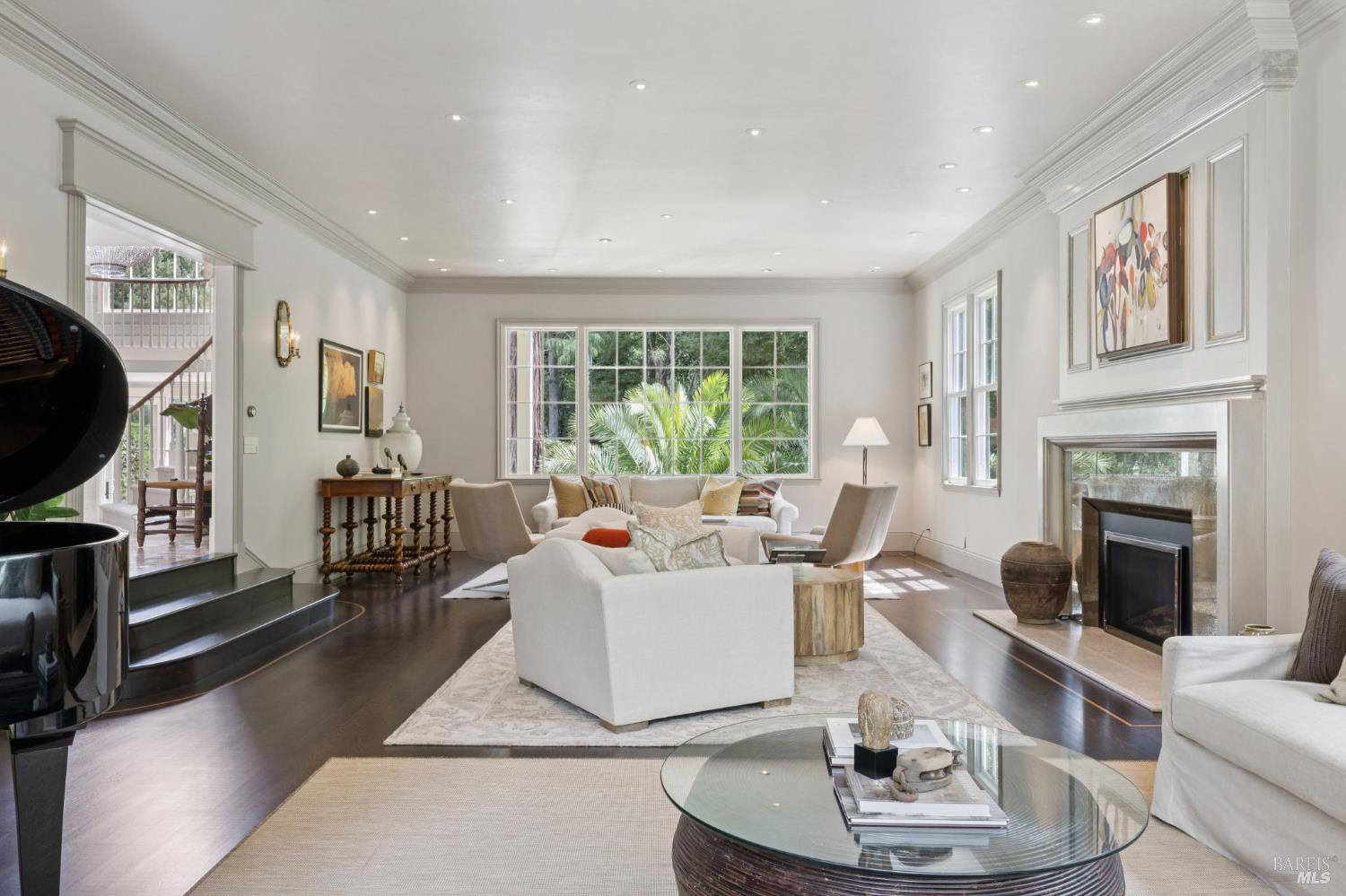 110 Mountain View Avenue