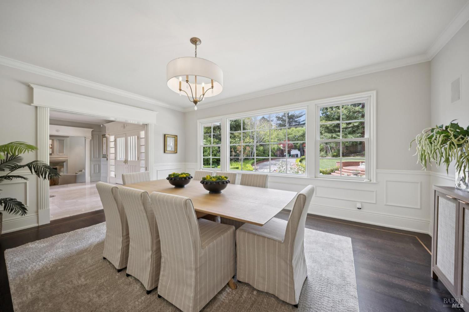 110 Mountain View Avenue