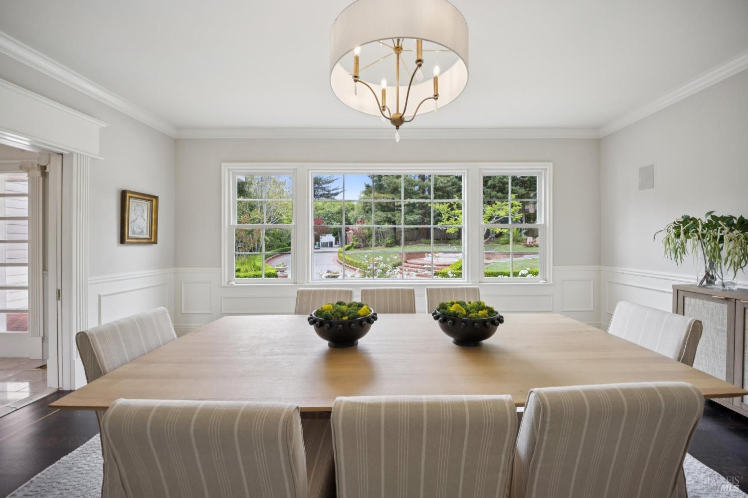 110 Mountain View Avenue