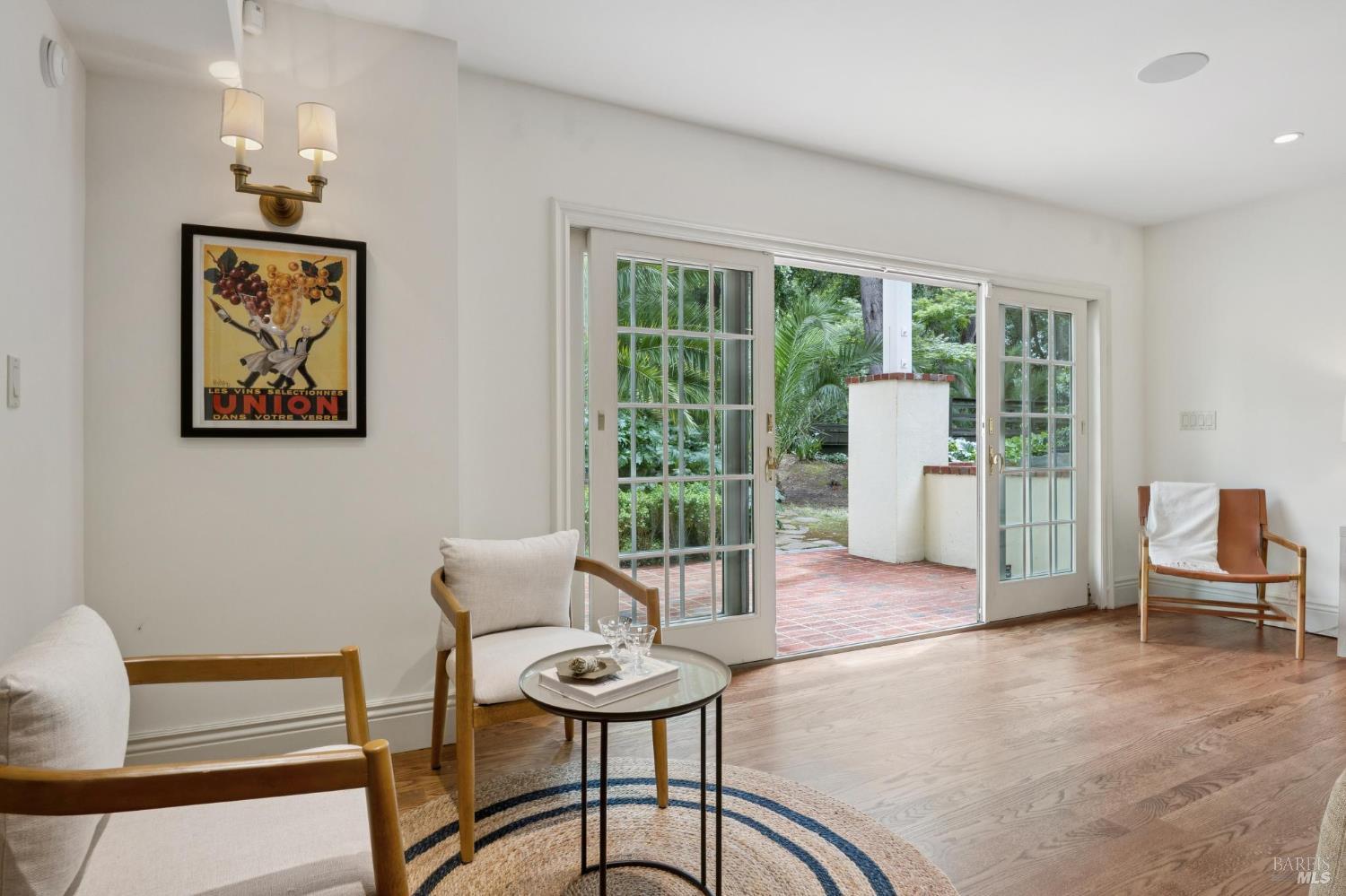 110 Mountain View Avenue