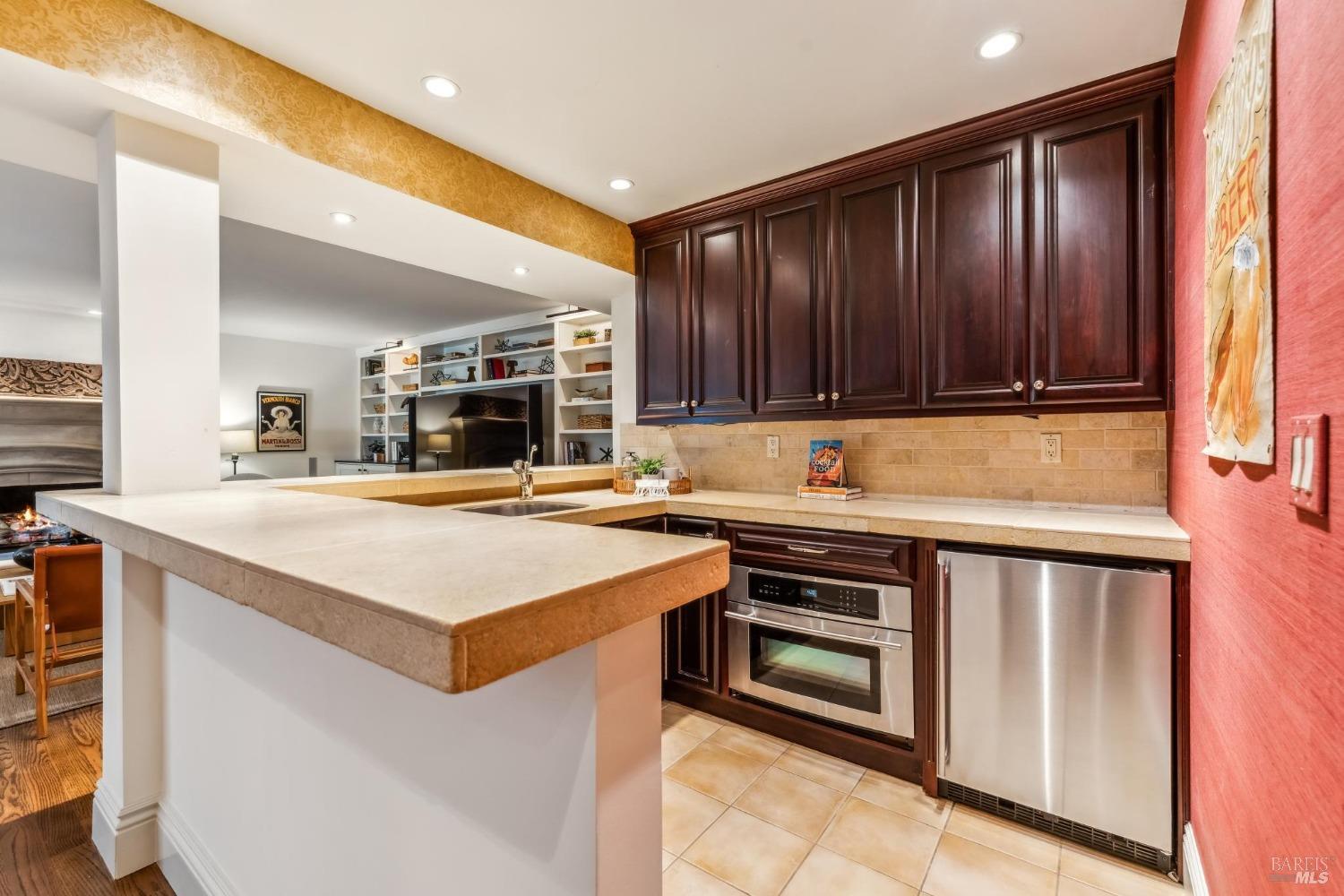 110 Mountain View Avenue