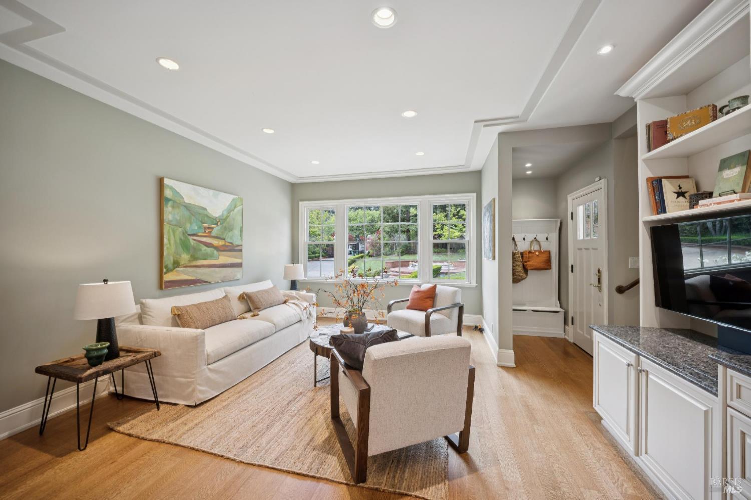 110 Mountain View Avenue